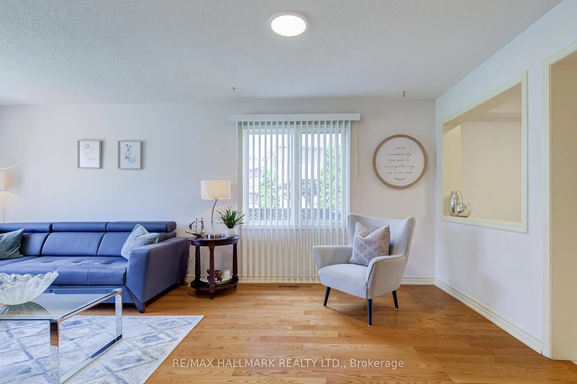 Photo 6 of 100 Narrow Valley Crescent, Brampton, Sandringham-Wellington — HOMEH