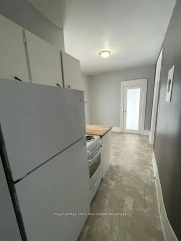 Photo 5 of 28 Ridout Street, Kawartha Lakes, Lindsay — HOMEH
