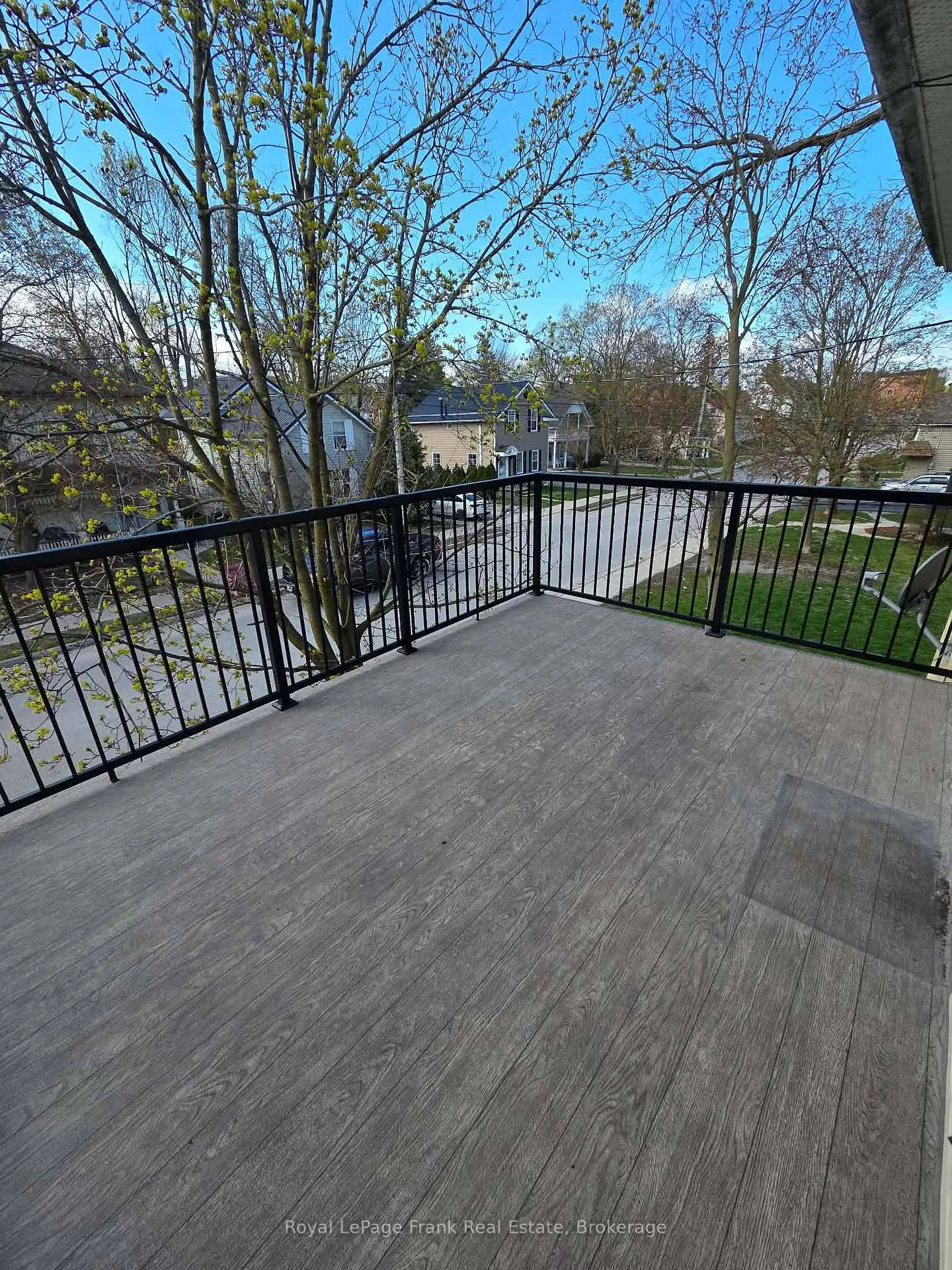 Photo 6 of 28 Ridout Street, Kawartha Lakes, Lindsay — HOMEH