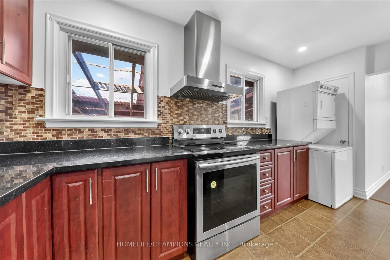 Photo 5 of 18 Bergen Road, Scarborough, Dorset Park — HOMEH