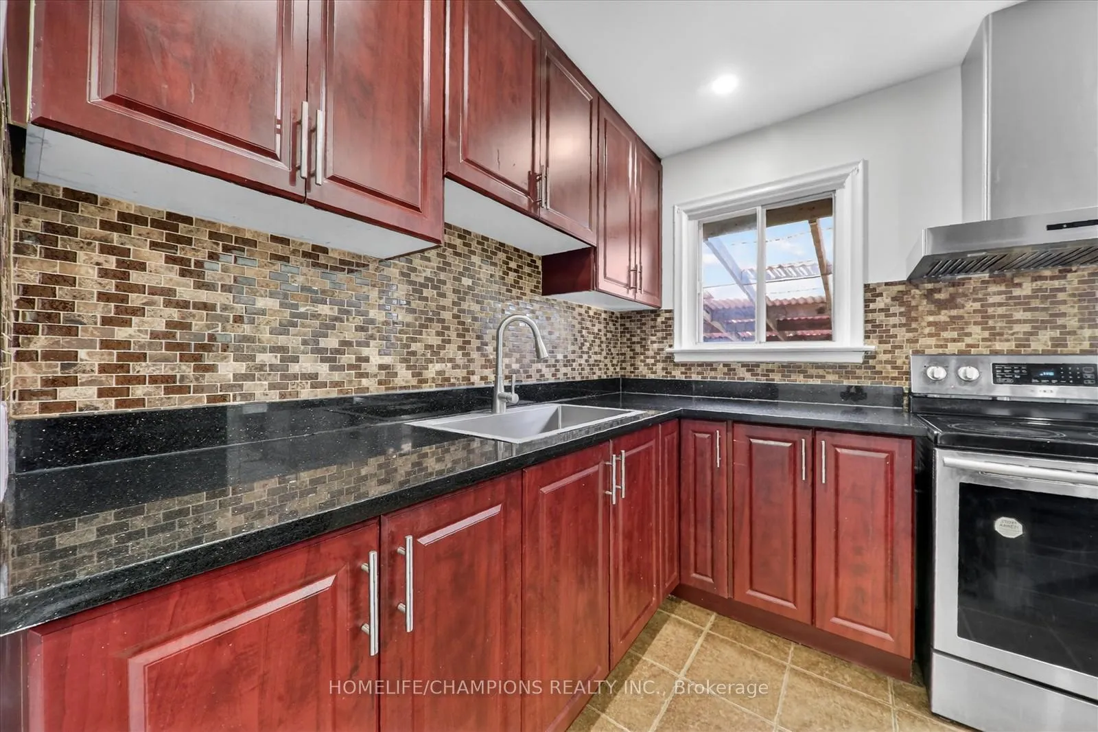 Photo 11 of 18 Bergen Road, Scarborough, Dorset Park — HOMEH