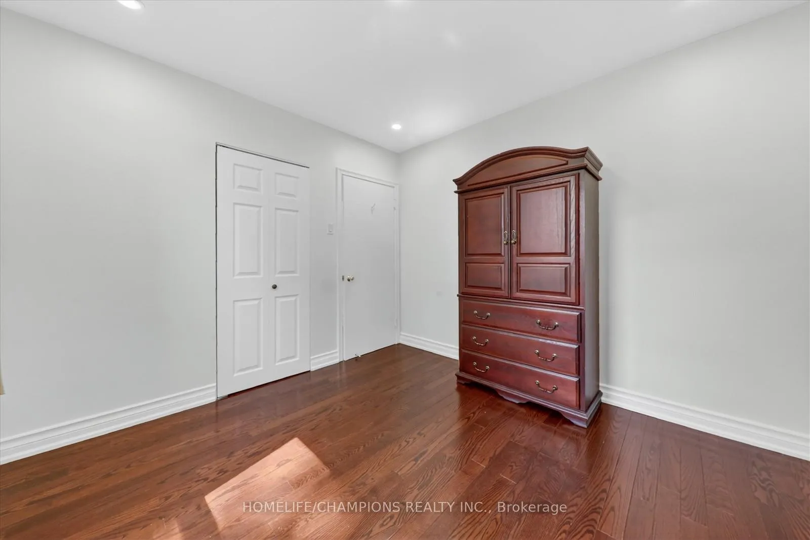 Photo 17 of 18 Bergen Road, Scarborough, Dorset Park — HOMEH