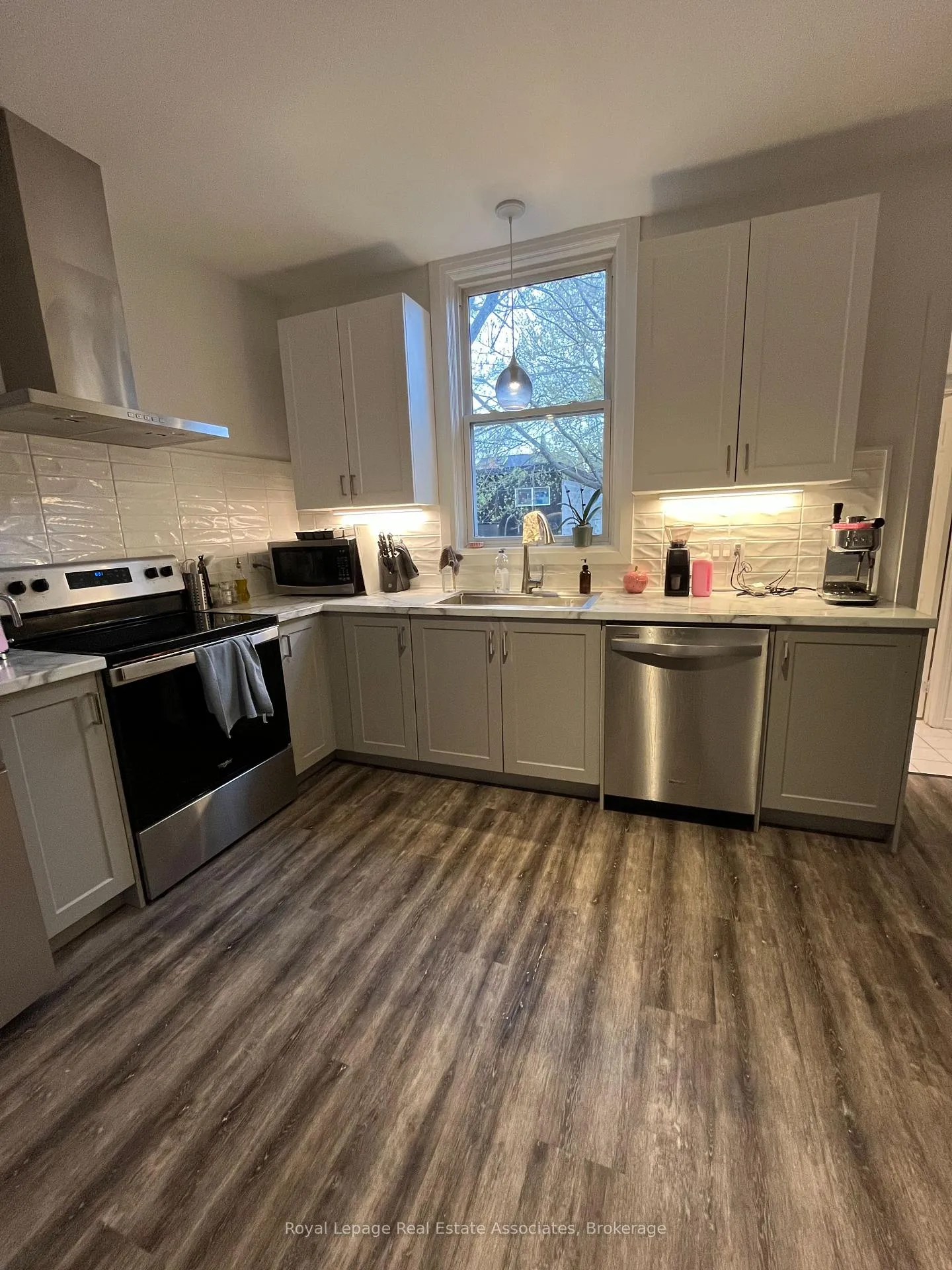 Photo 11 of Unit Main, 415 Lansdowne Avenue, Toronto, Dufferin Grove — HOMEH