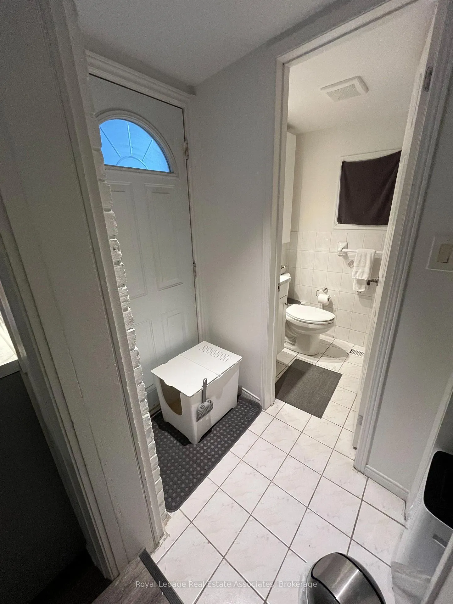Photo 16 of Unit Main, 415 Lansdowne Avenue, Toronto, Dufferin Grove — HOMEH