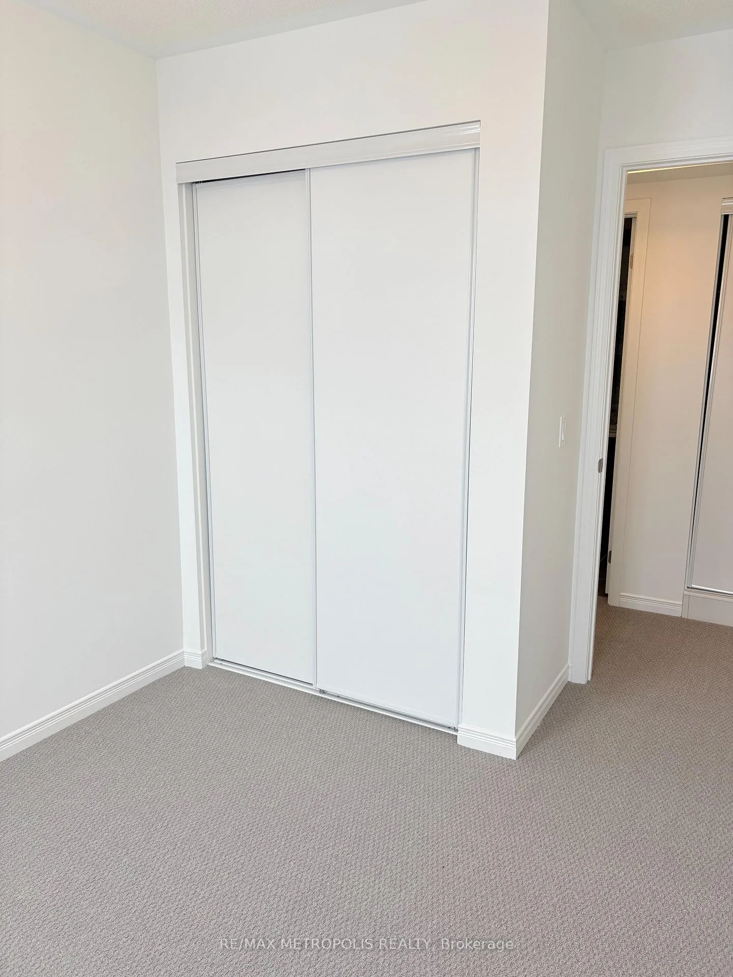 Photo 7 of Unit 3, 4320 Ebenezer Road, Brampton, Bram East — HOMEH