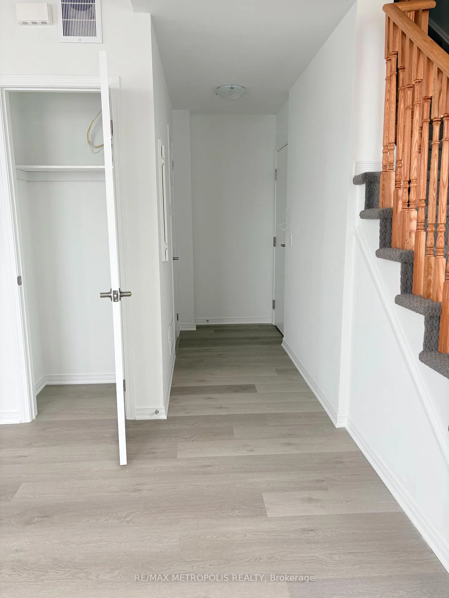 Photo 15 of Unit 3, 4320 Ebenezer Road, Brampton, Bram East — HOMEH