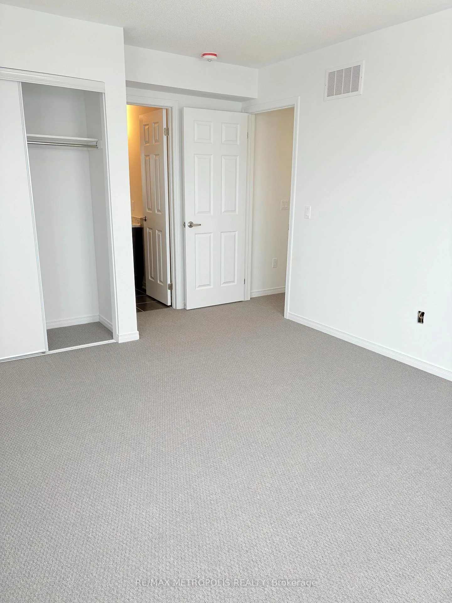 Photo 18 of Unit 3, 4320 Ebenezer Road, Brampton, Bram East — HOMEH