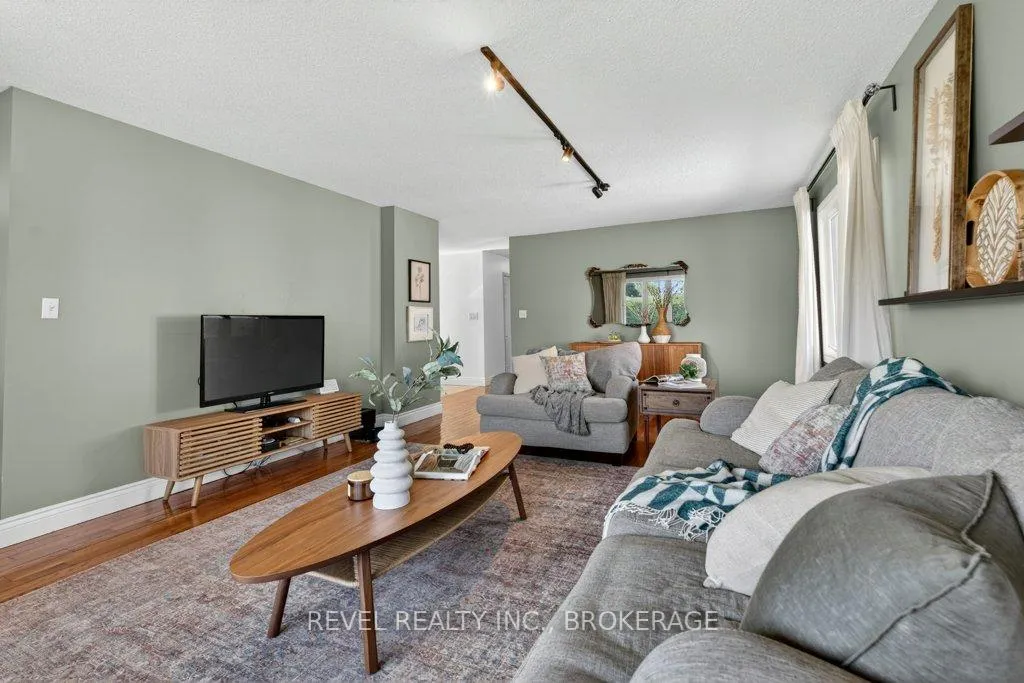 Photo 9 of 1278 Humberside Drive, Kingston, North of Taylor-Kidd Blvd — HOMEH