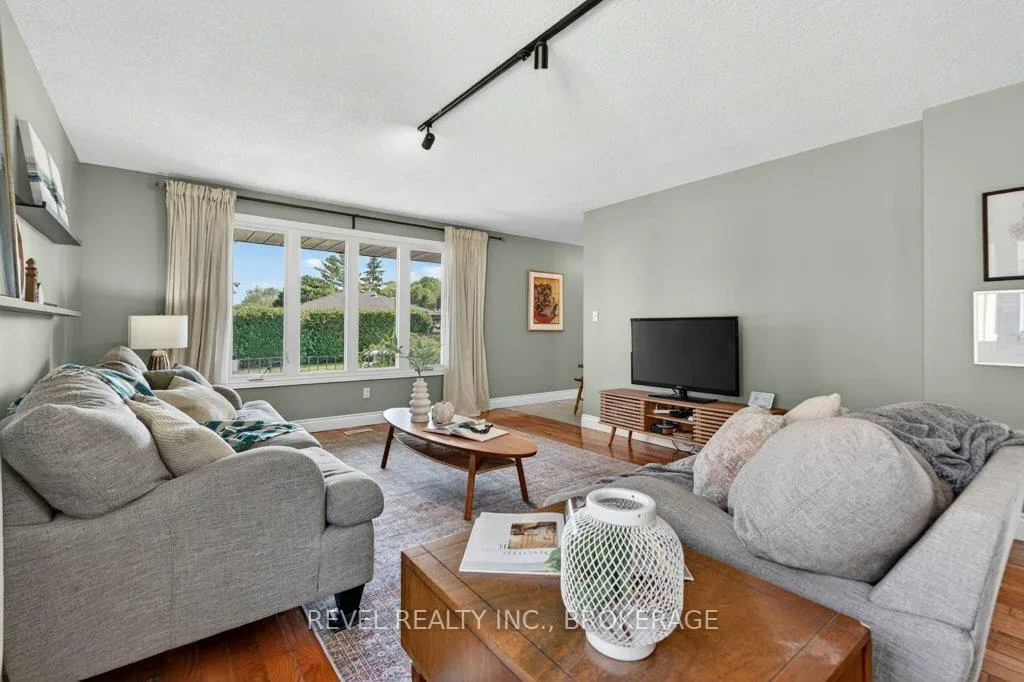 Photo 11 of 1278 Humberside Drive, Kingston, North of Taylor-Kidd Blvd — HOMEH