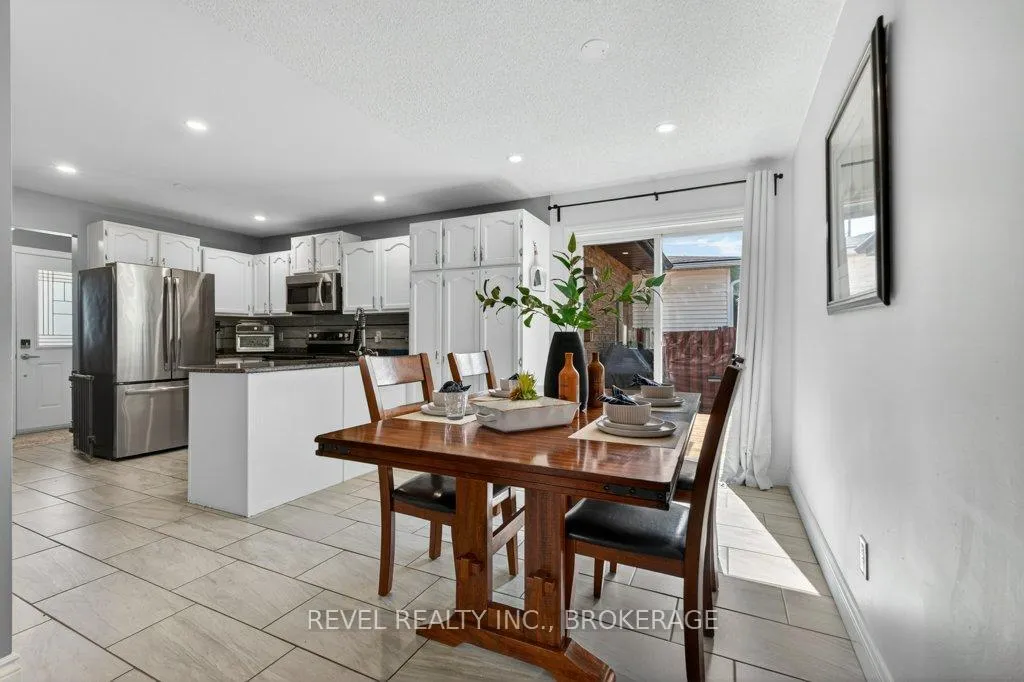Photo 13 of 1278 Humberside Drive, Kingston, North of Taylor-Kidd Blvd — HOMEH