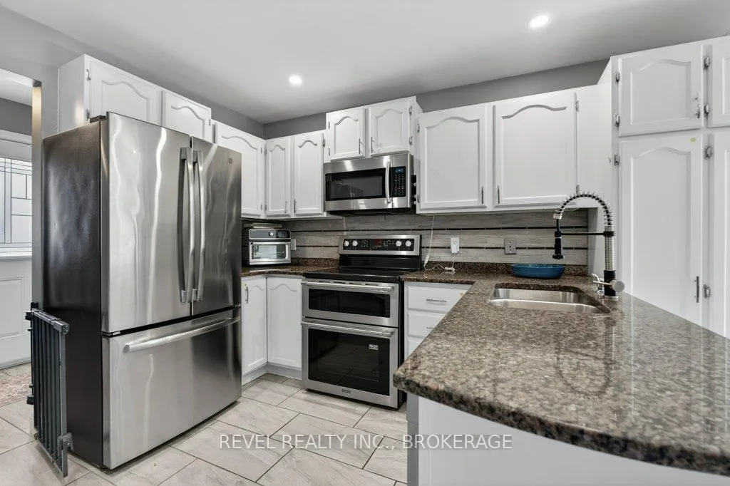 Photo 16 of 1278 Humberside Drive, Kingston, North of Taylor-Kidd Blvd — HOMEH