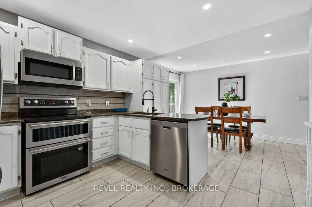 Photo 17 of 1278 Humberside Drive, Kingston, North of Taylor-Kidd Blvd — HOMEH
