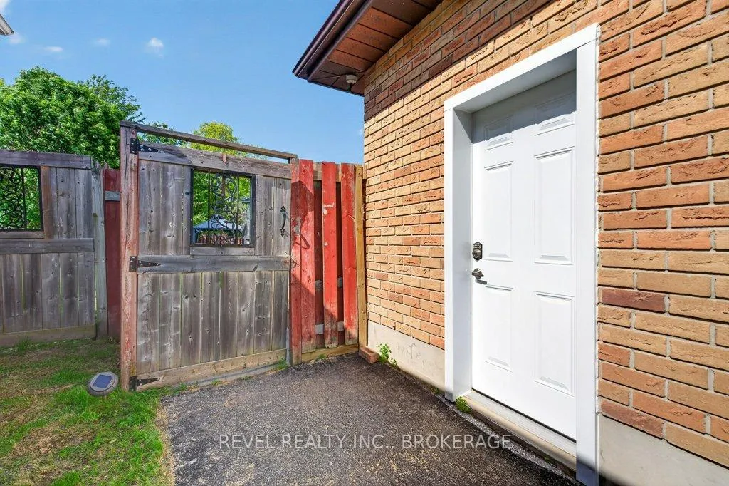 Photo 38 of 1278 Humberside Drive, Kingston, North of Taylor-Kidd Blvd — HOMEH