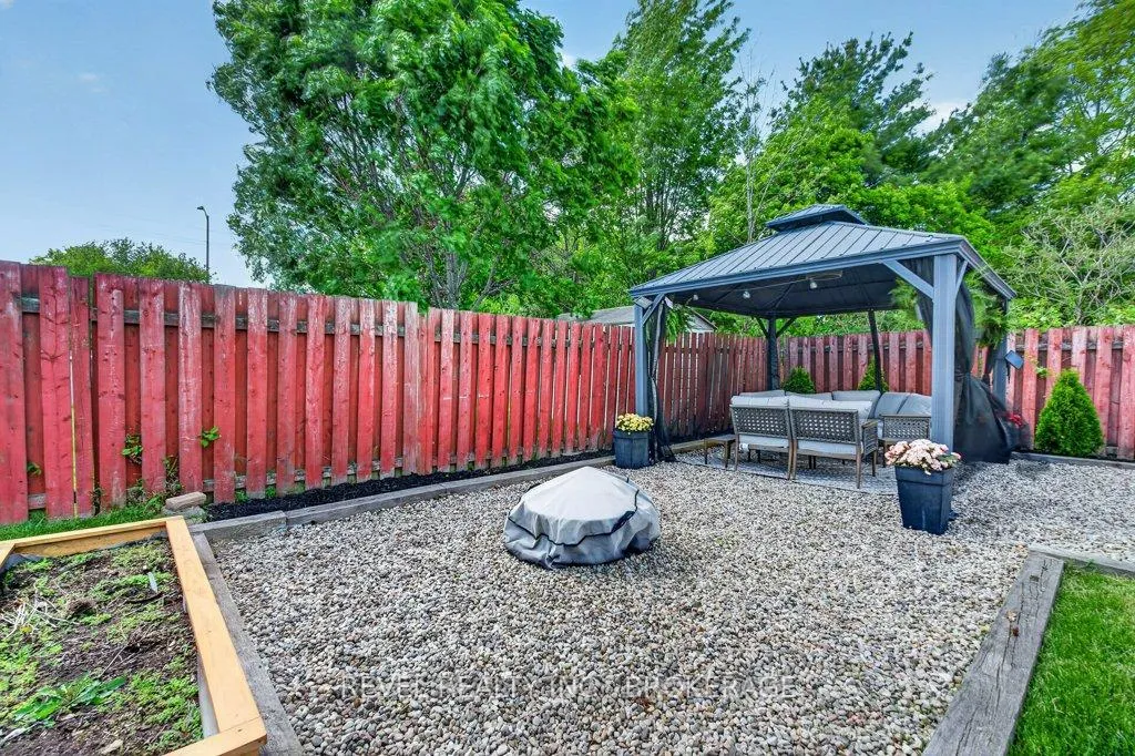 Photo 42 of 1278 Humberside Drive, Kingston, North of Taylor-Kidd Blvd — HOMEH