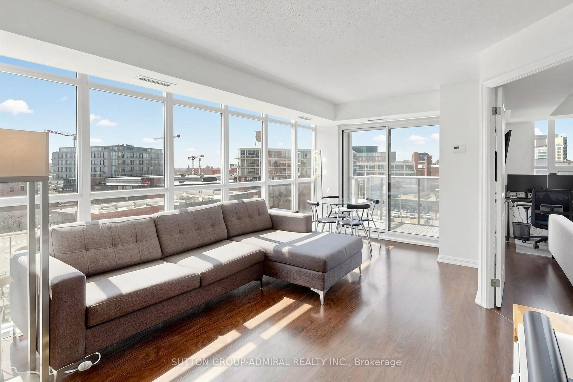 Photo 4 of Unit #710, 125 Western Battery Road, Toronto, Niagara — HOMEH