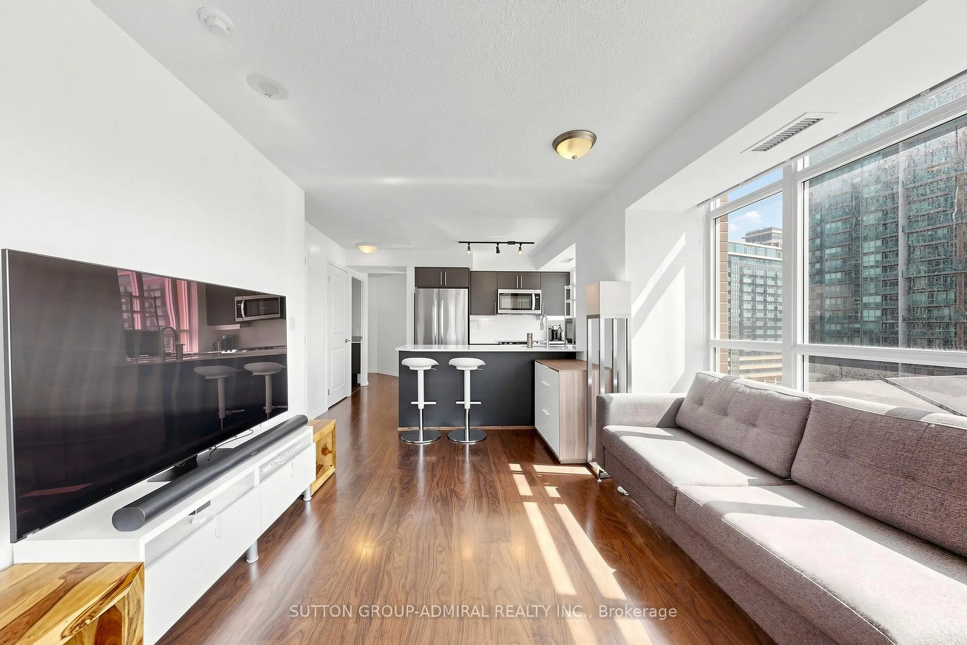 Photo 7 of Unit #710, 125 Western Battery Road, Toronto, Niagara — HOMEH