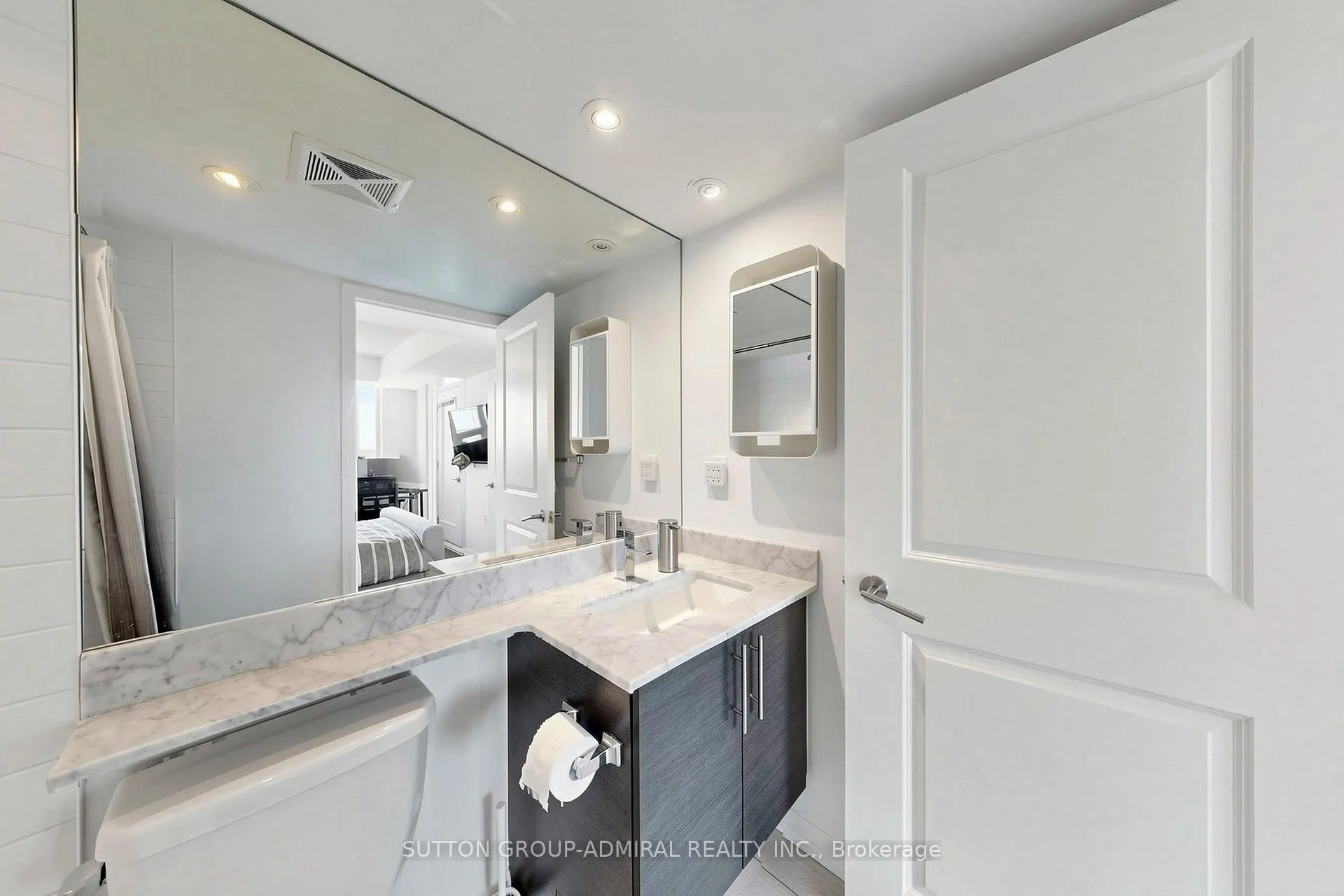 Photo 15 of Unit #710, 125 Western Battery Road, Toronto, Niagara — HOMEH