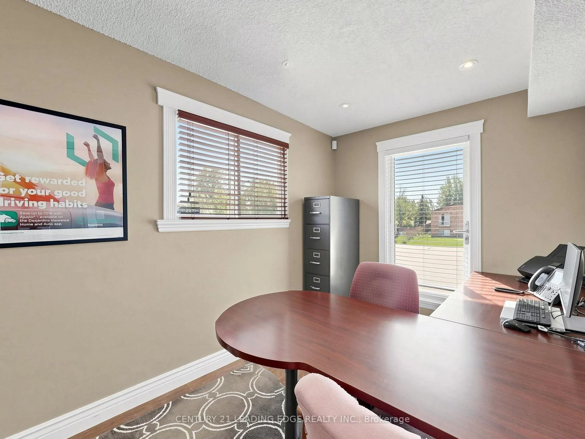 Photo 9 of 21 Metro Road S, Georgina, Keswick North — HOMEH