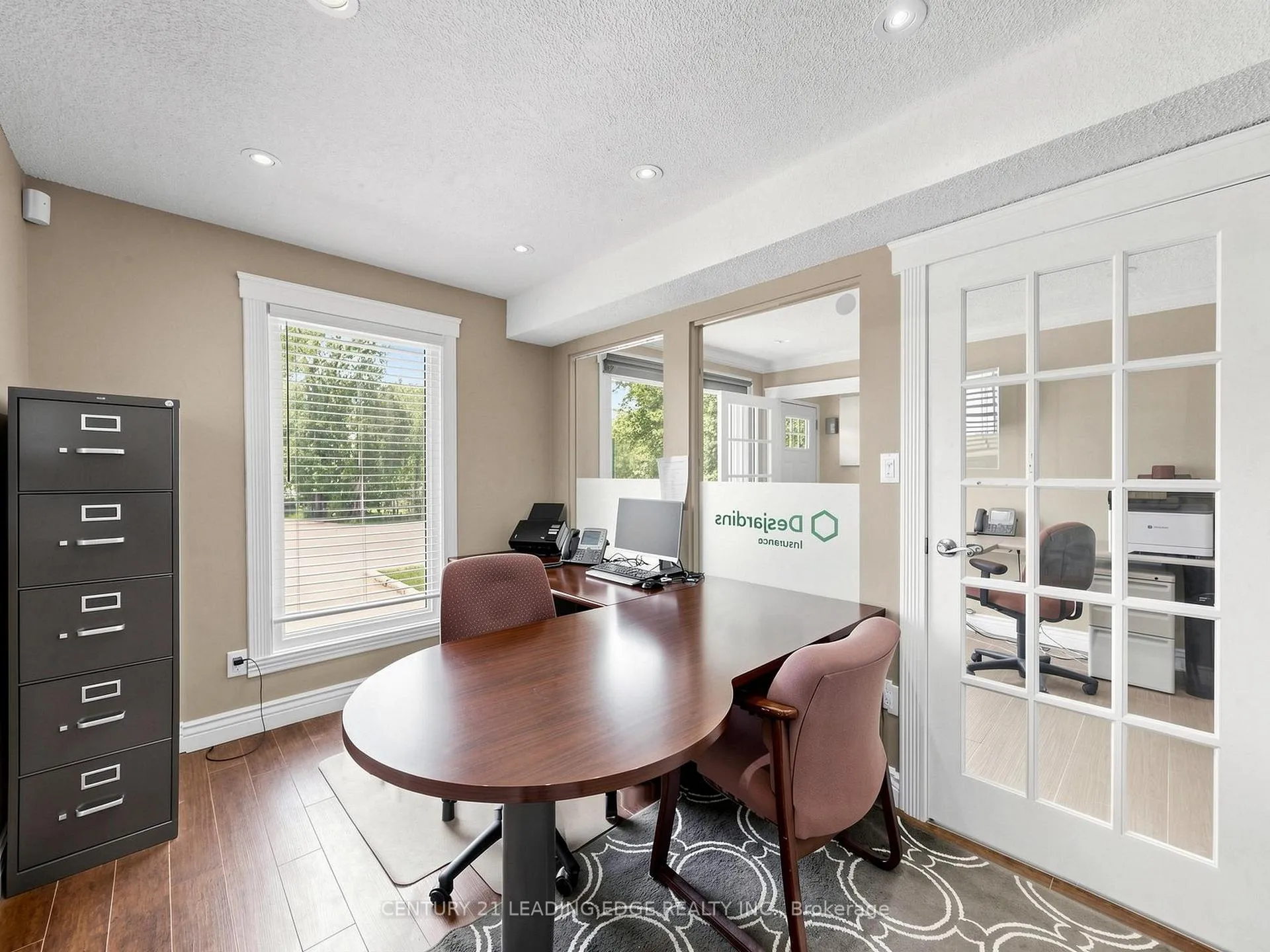 Photo 10 of 21 Metro Road S, Georgina, Keswick North — HOMEH