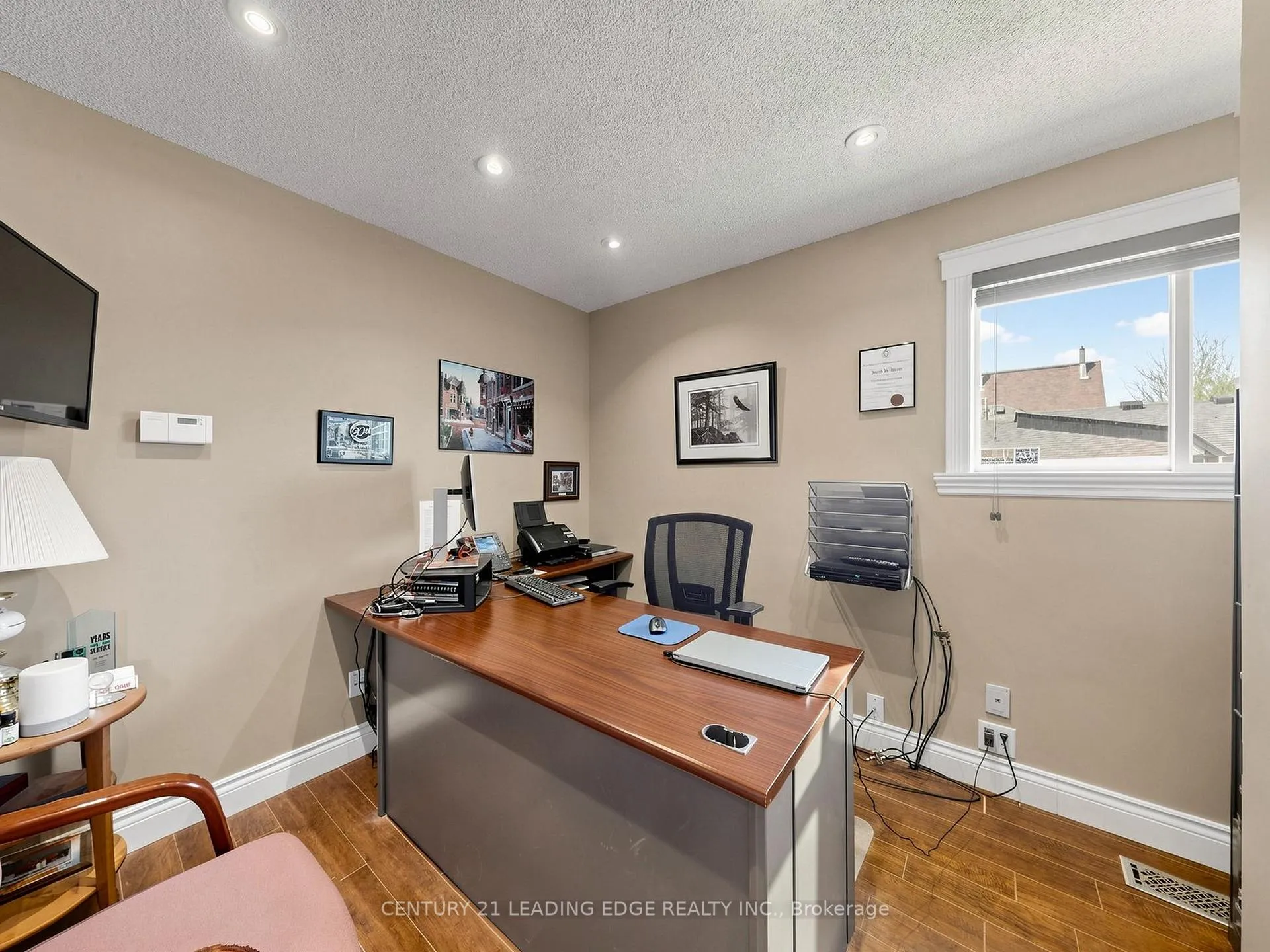 Photo 14 of 21 Metro Road S, Georgina, Keswick North — HOMEH