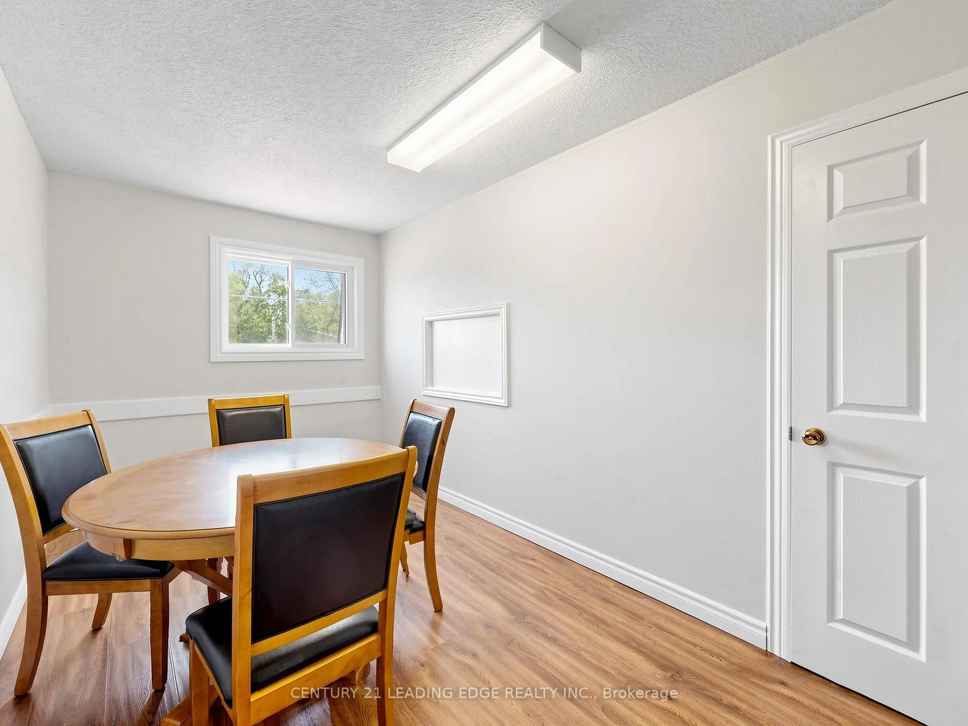 Photo 30 of 21 Metro Road S, Georgina, Keswick North — HOMEH