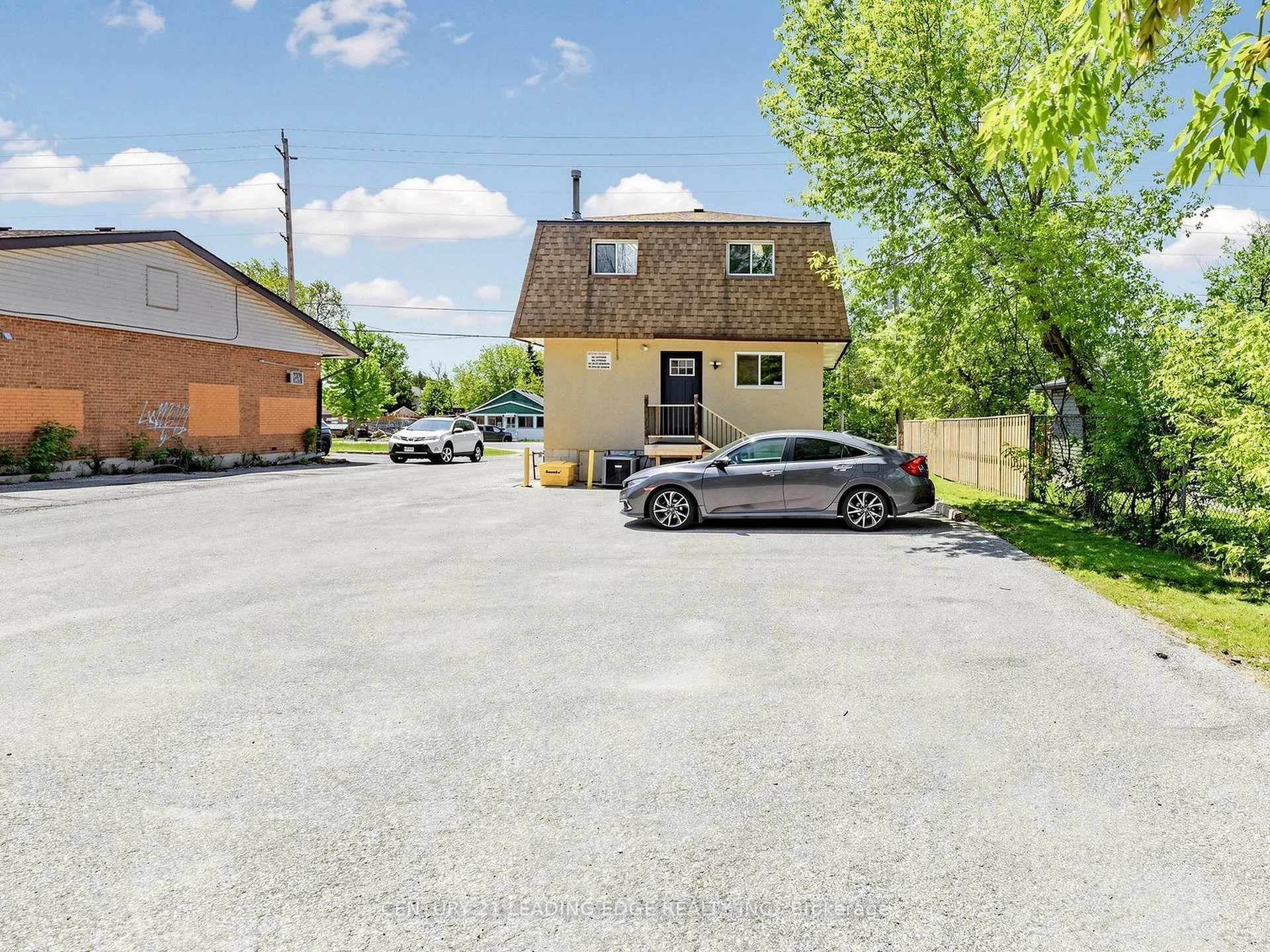 Photo 32 of 21 Metro Road S, Georgina, Keswick North — HOMEH