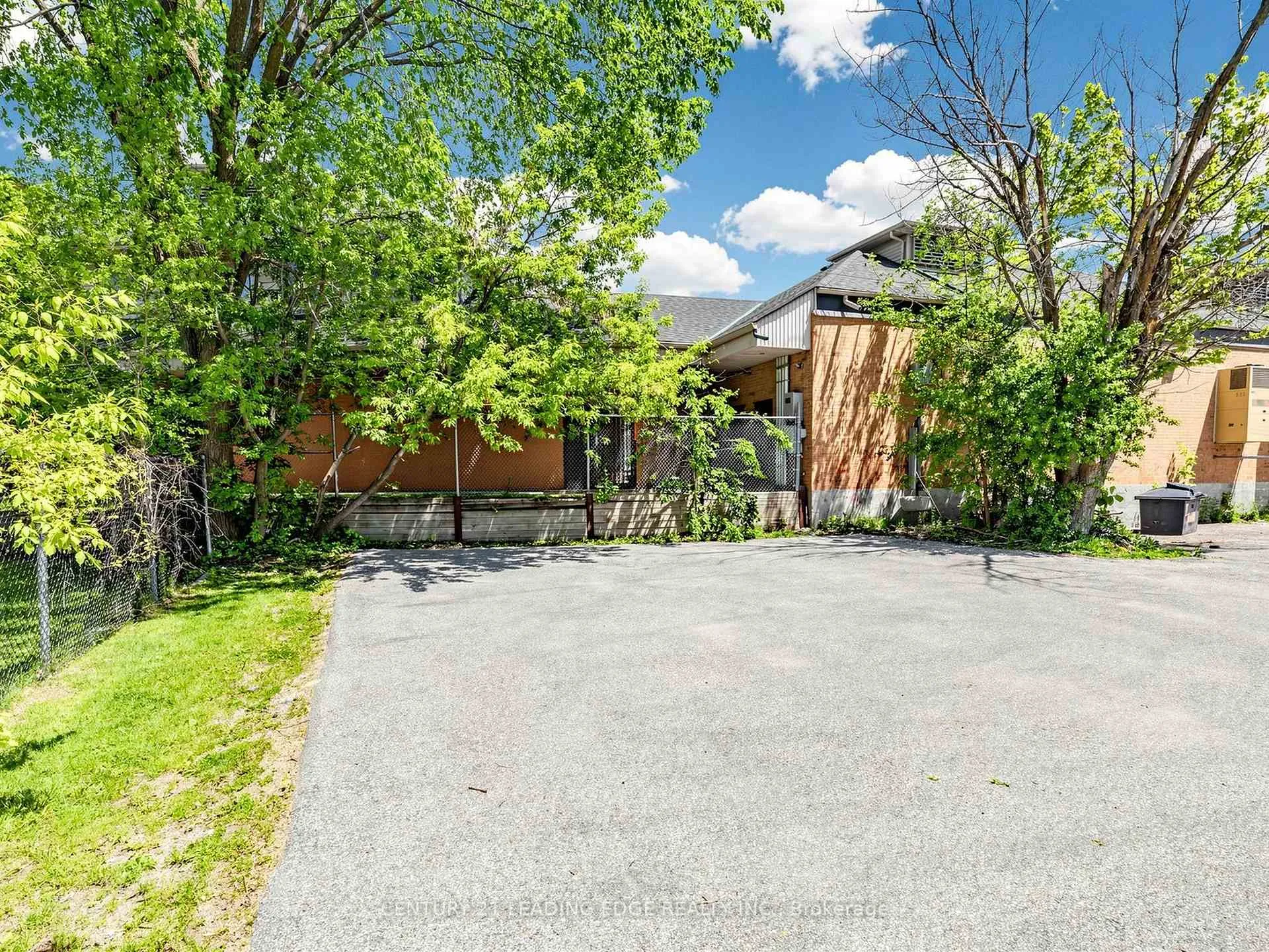 Photo 34 of 21 Metro Road S, Georgina, Keswick North — HOMEH