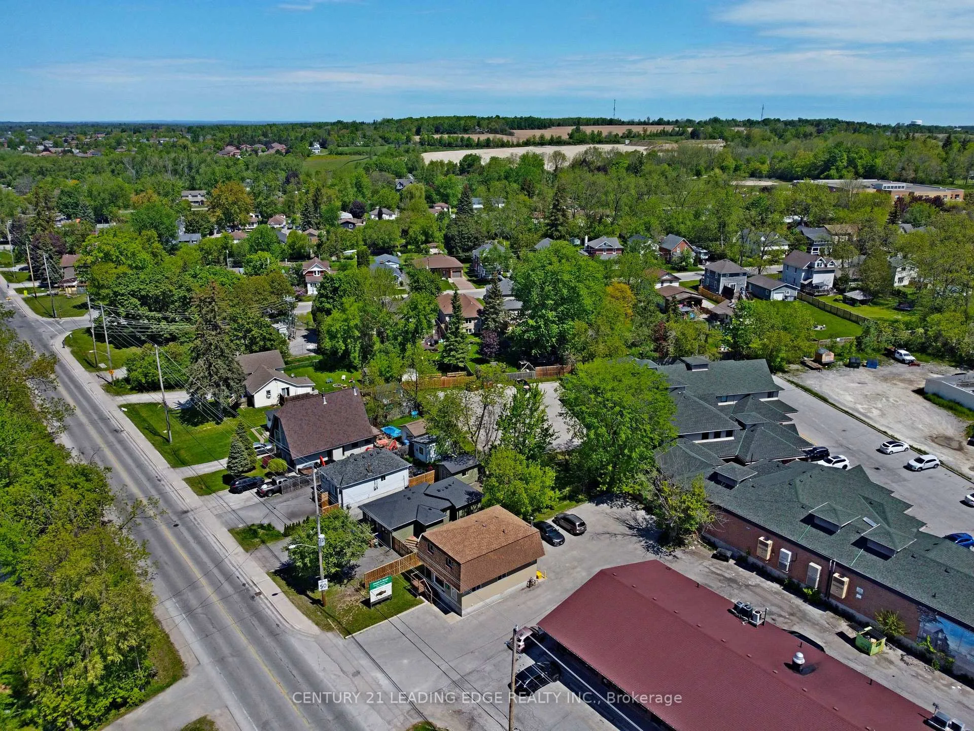 Photo 37 of 21 Metro Road S, Georgina, Keswick North — HOMEH