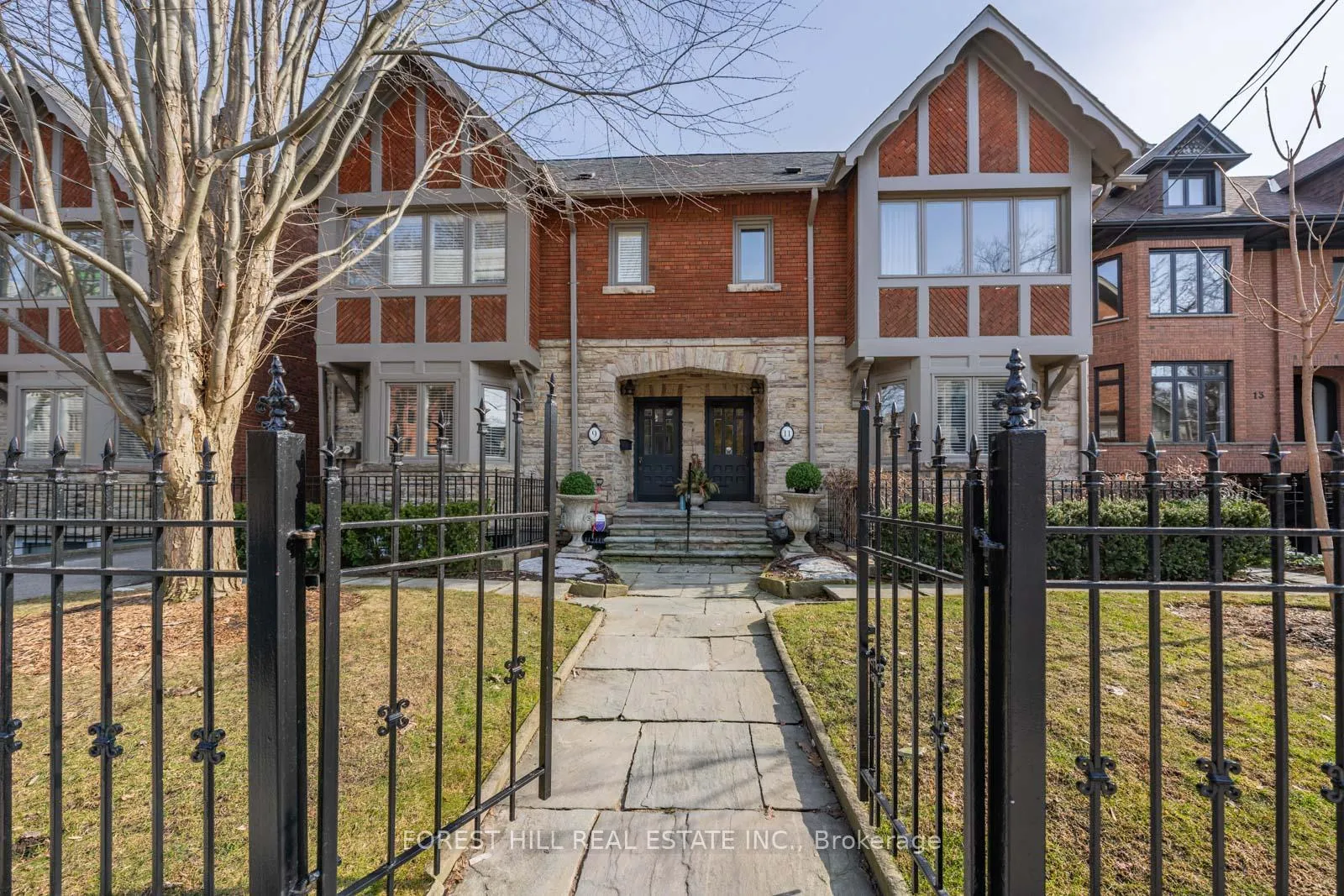 Photo 1 of Unit 2, 11A Clarendon Avenue, Toronto, Casa Loma — HOMEH