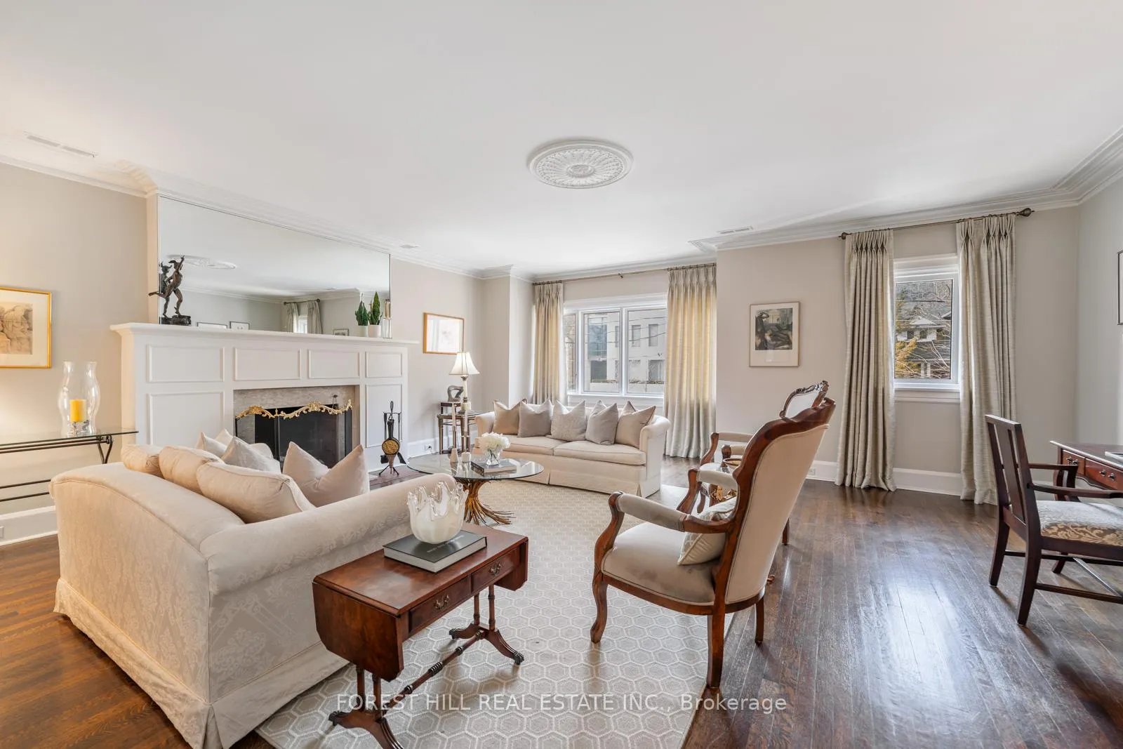 Photo 4 of Unit 2, 11A Clarendon Avenue, Toronto, Casa Loma — HOMEH