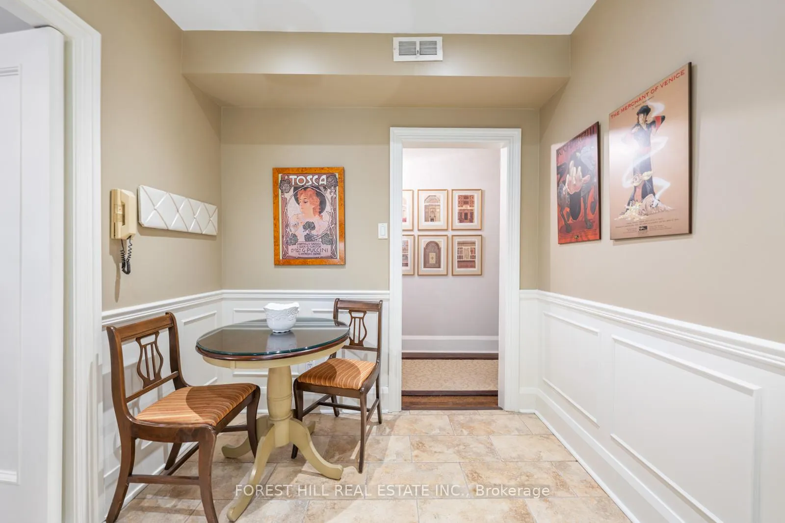 Photo 16 of Unit 2, 11A Clarendon Avenue, Toronto, Casa Loma — HOMEH