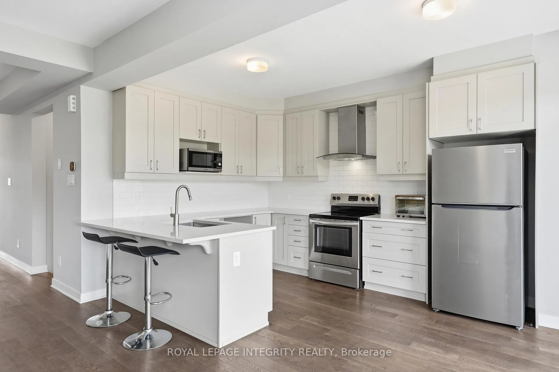 Photo 7 of 2084 Winsome Terrace, Ottawa, Fallingbrook/Gardenway South — HOMEH