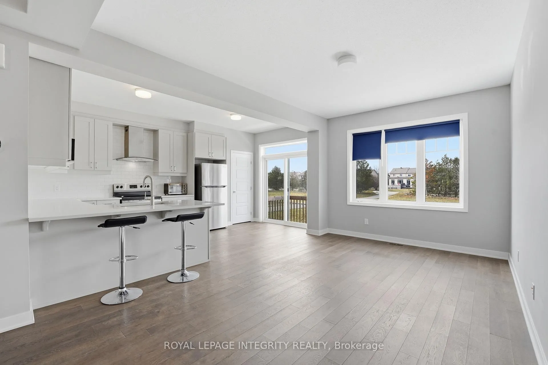 Photo 11 of 2084 Winsome Terrace, Ottawa, Fallingbrook/Gardenway South — HOMEH
