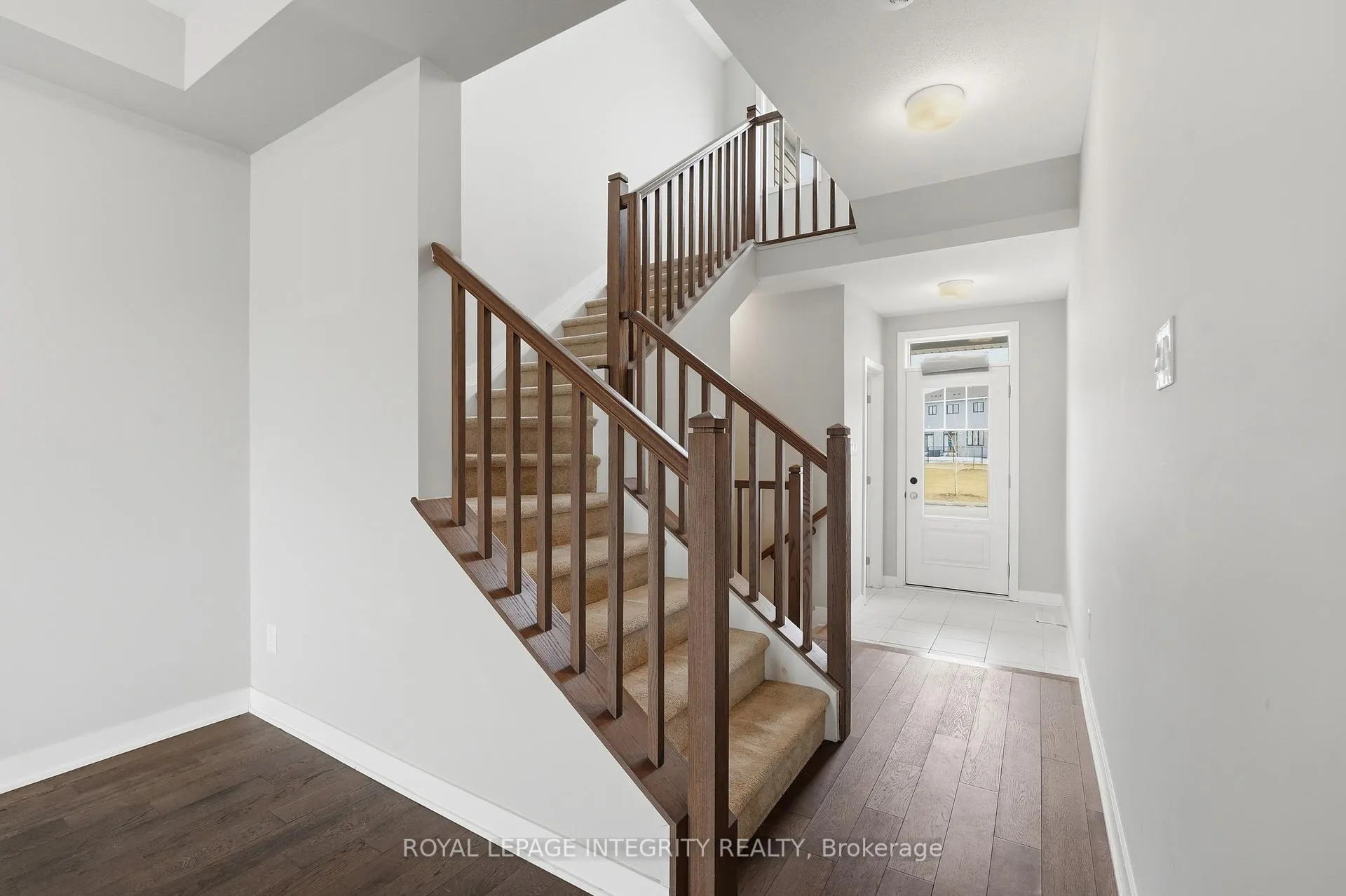 Photo 15 of 2084 Winsome Terrace, Ottawa, Fallingbrook/Gardenway South — HOMEH