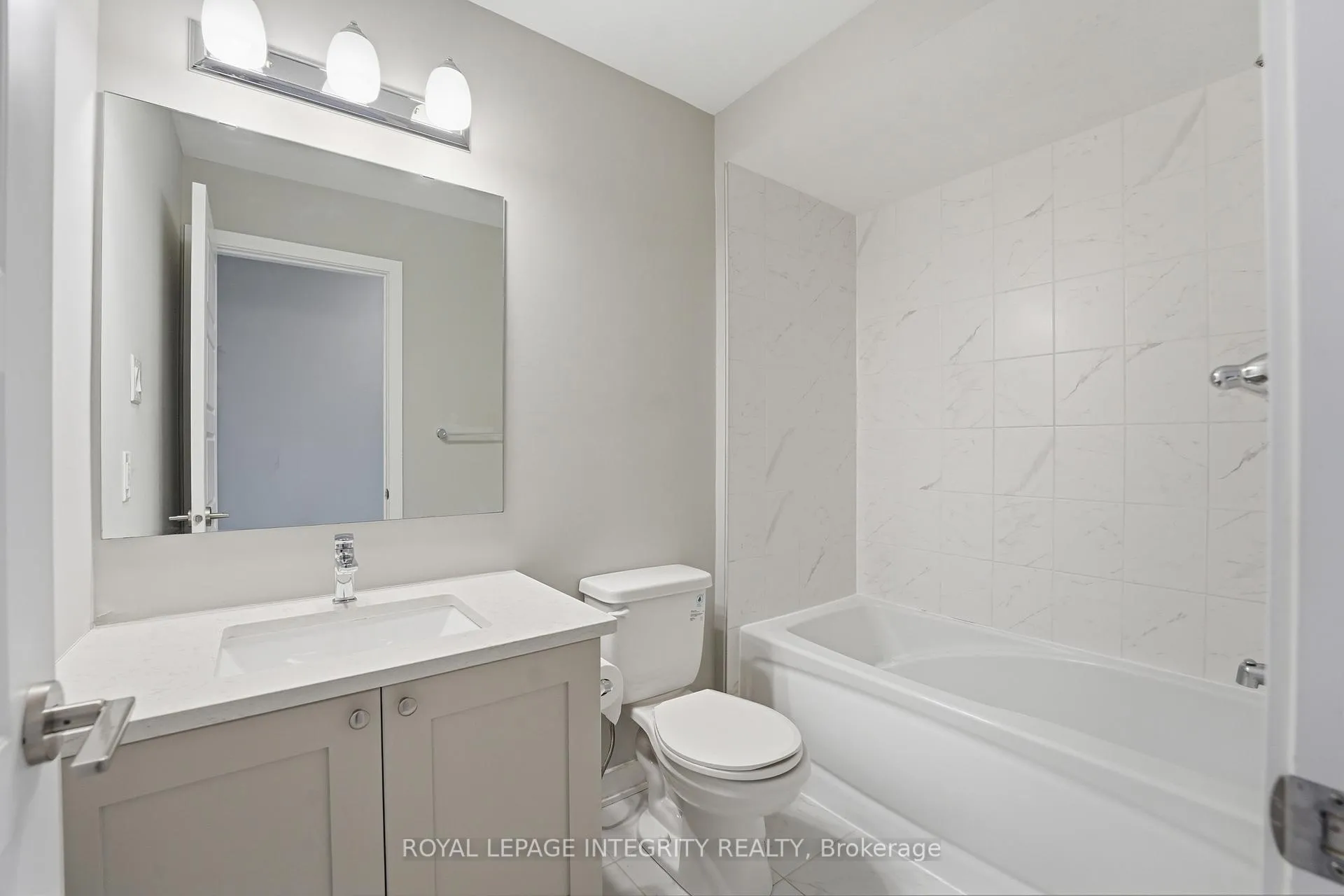 Photo 26 of 2084 Winsome Terrace, Ottawa, Fallingbrook/Gardenway South — HOMEH