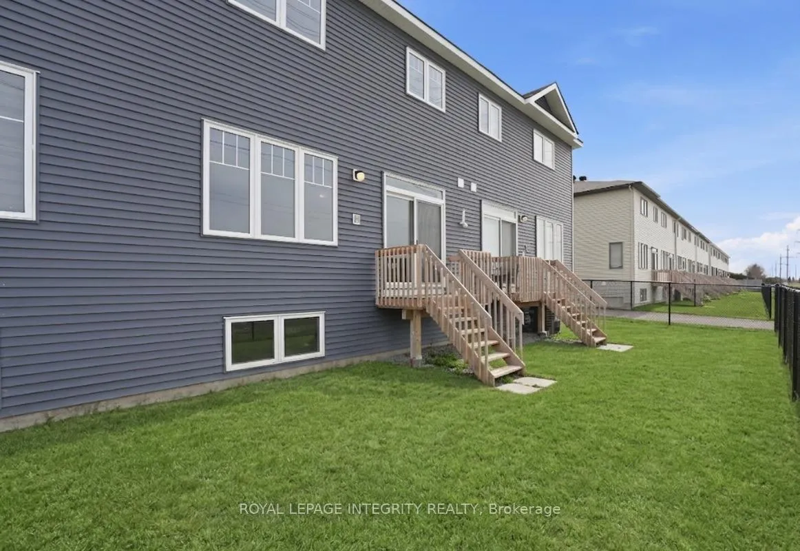 Photo 28 of 2084 Winsome Terrace, Ottawa, Fallingbrook/Gardenway South — HOMEH