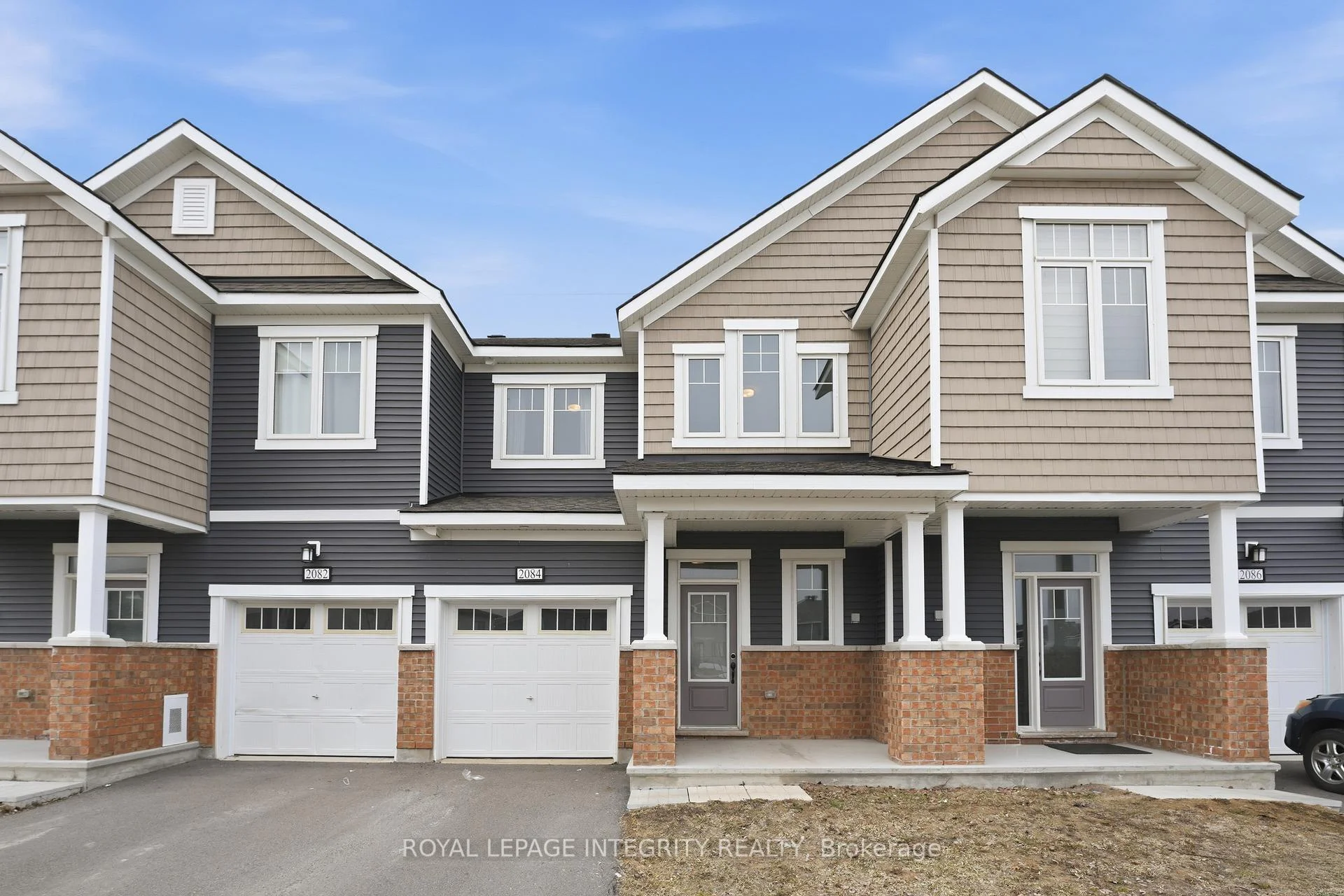 Photo 4 of 2084 Winsome Terrace, Ottawa, Fallingbrook/Gardenway South — HOMEH