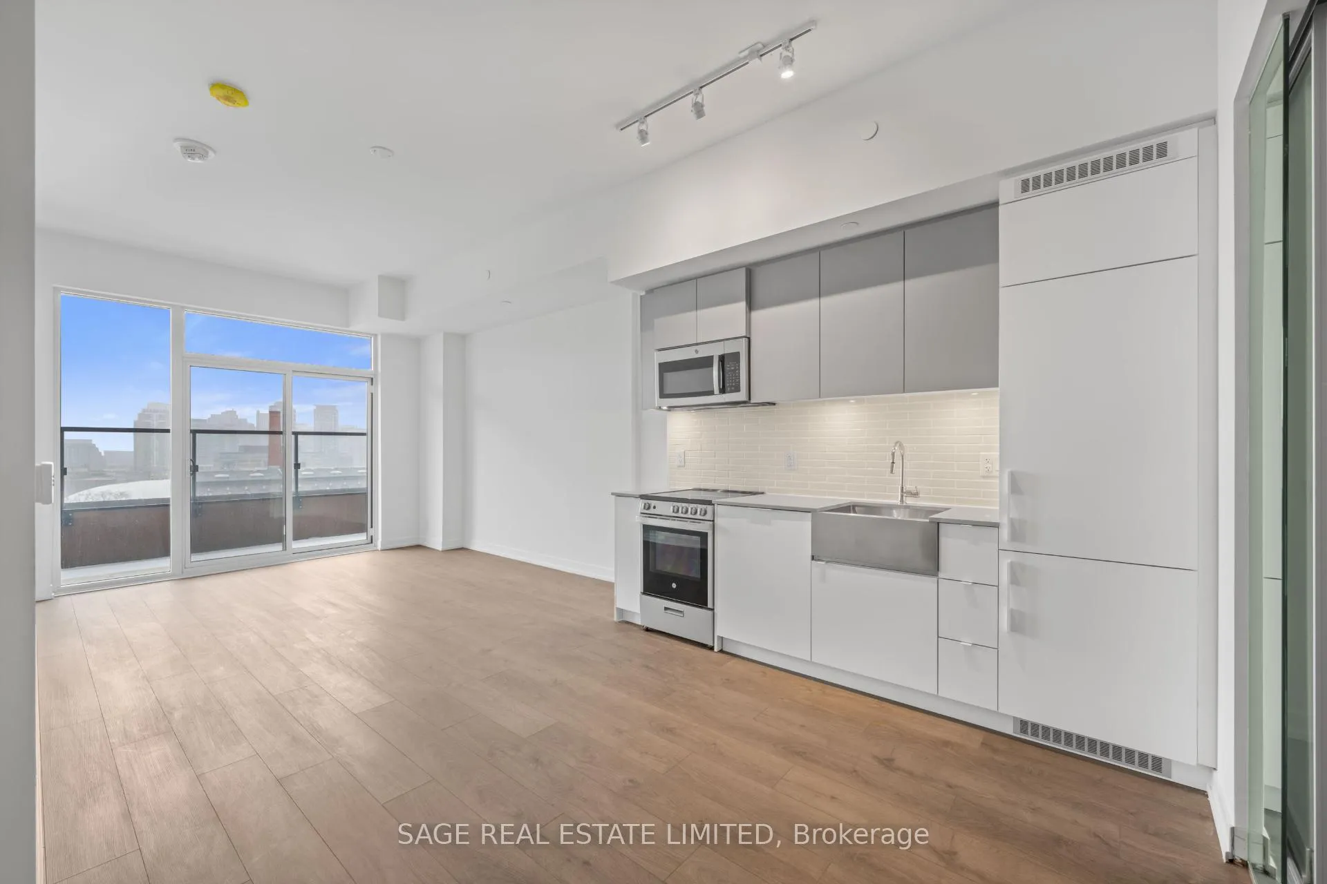 Photo 1 of Unit 1122, 270 Dufferin Street, Toronto, South Parkdale — HOMEH