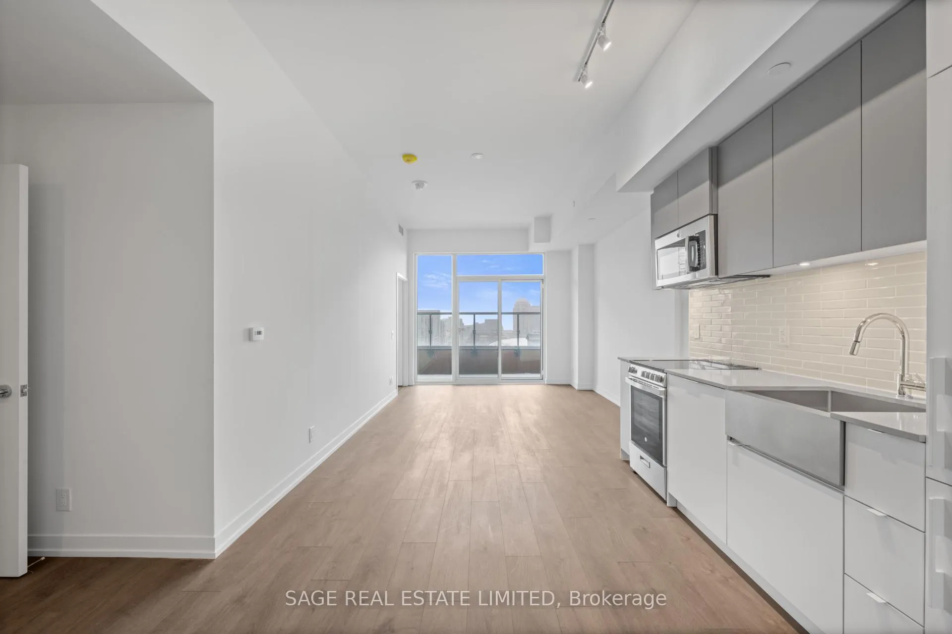 Photo 3 of Unit 1122, 270 Dufferin Street, Toronto, South Parkdale — HOMEH