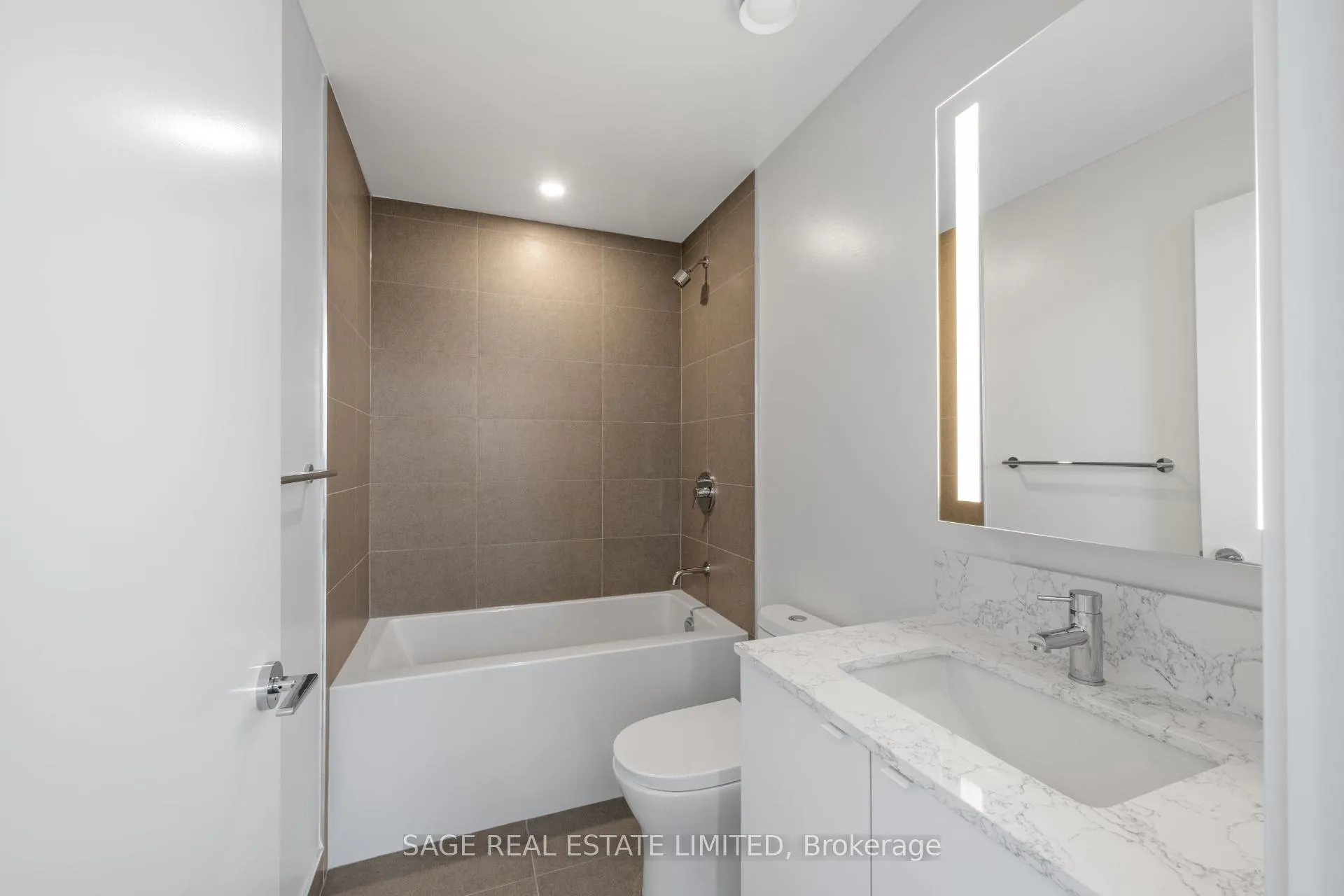 Photo 12 of Unit 1122, 270 Dufferin Street, Toronto, South Parkdale — HOMEH