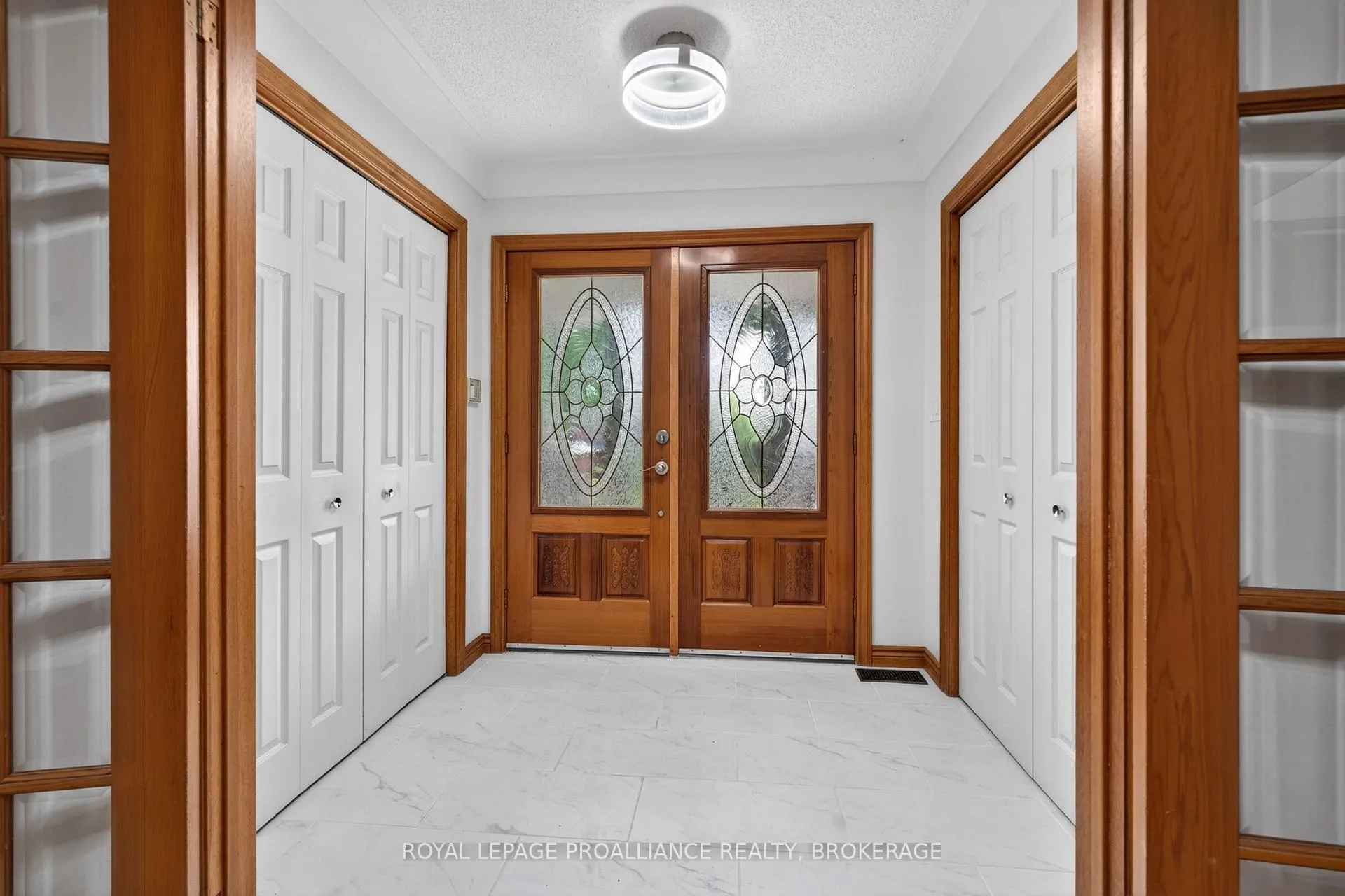 Photo 5 of 542 Rankin Crescent, Kingston, South of Taylor-Kidd Blvd — HOMEH
