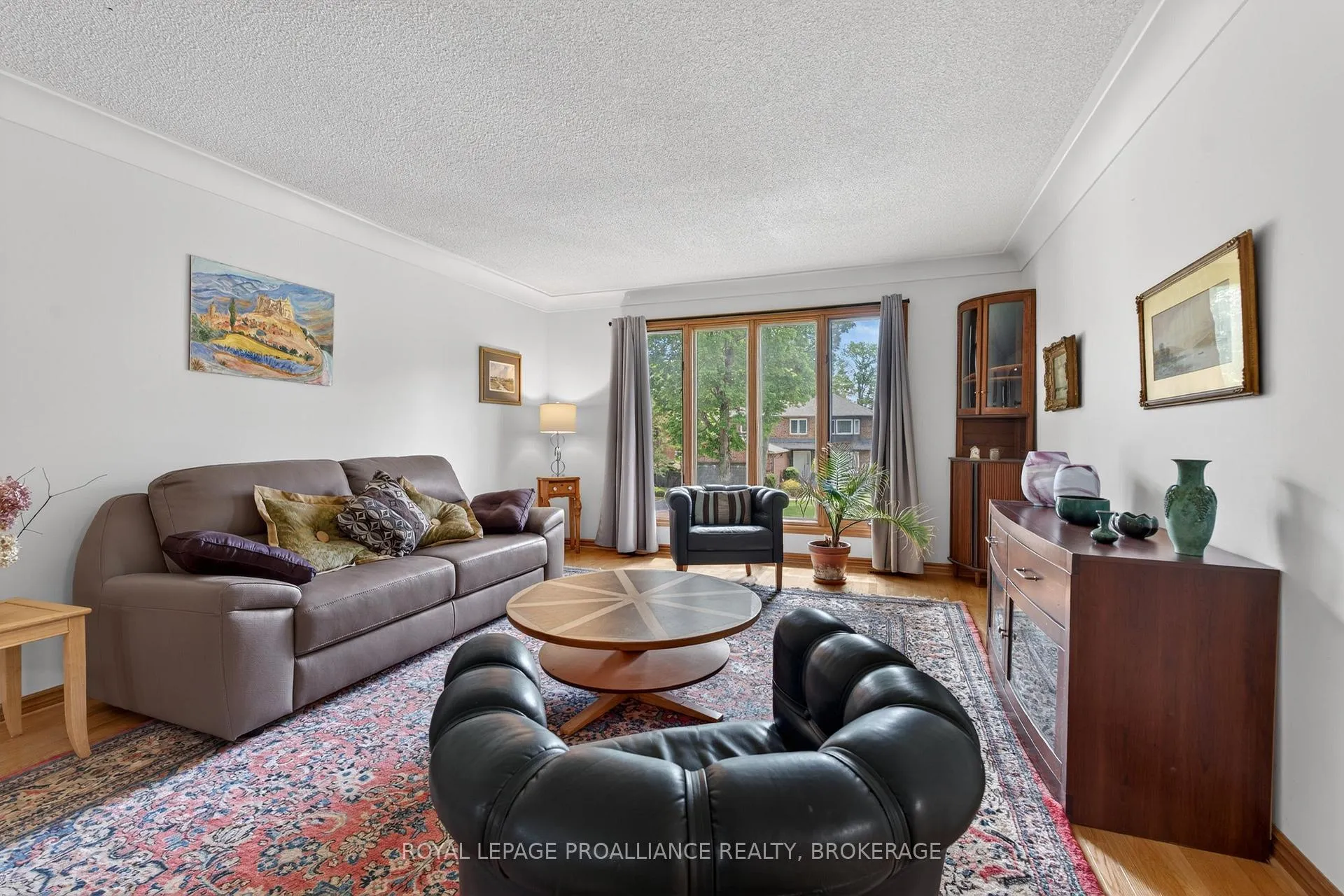 Photo 8 of 542 Rankin Crescent, Kingston, South of Taylor-Kidd Blvd — HOMEH