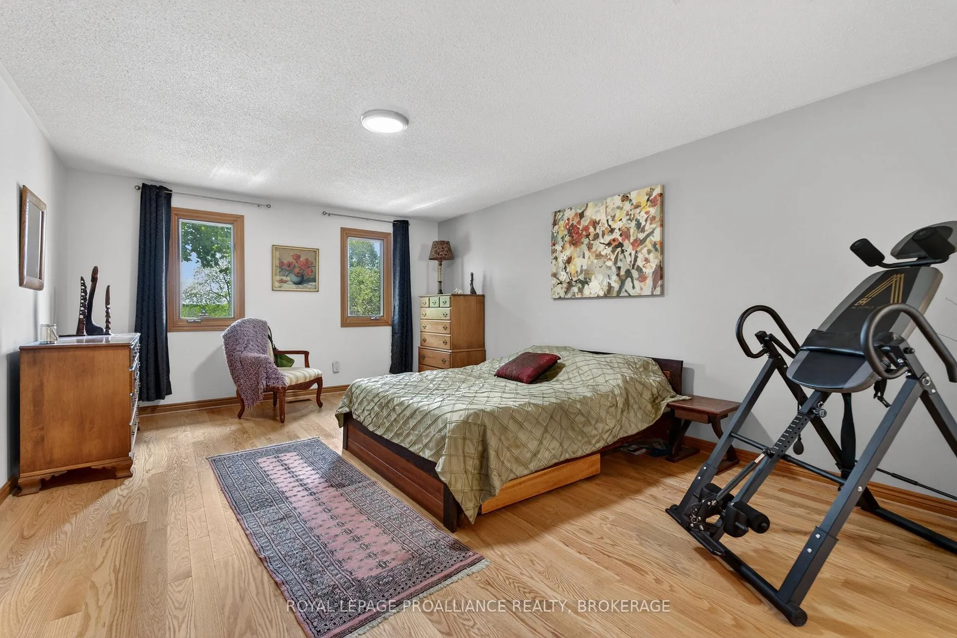 Photo 21 of 542 Rankin Crescent, Kingston, South of Taylor-Kidd Blvd — HOMEH