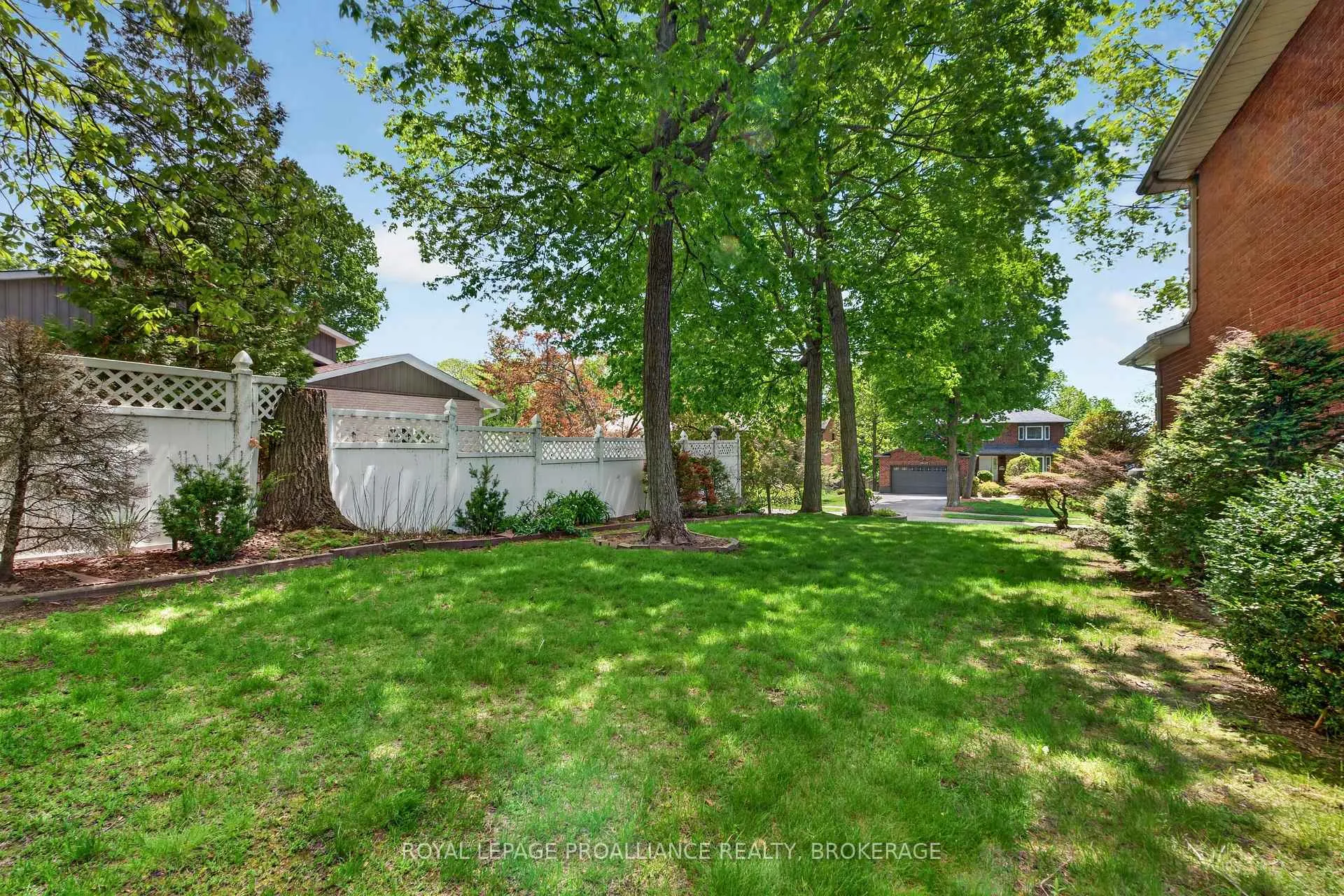 Photo 40 of 542 Rankin Crescent, Kingston, South of Taylor-Kidd Blvd — HOMEH