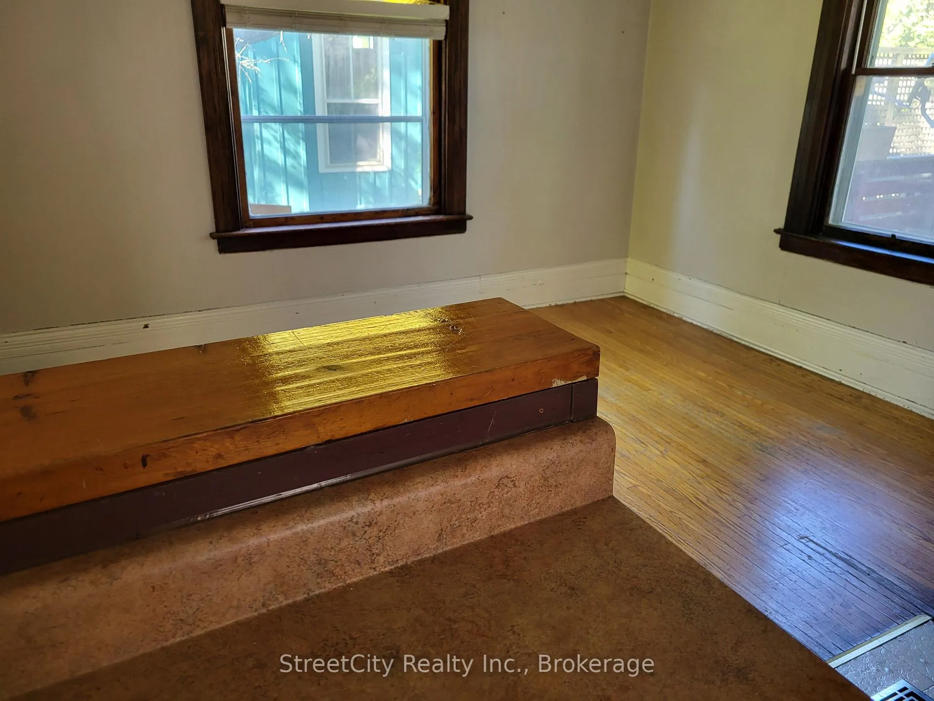 Photo 9 of 12 Mercer Street, Stratford — HOMEH