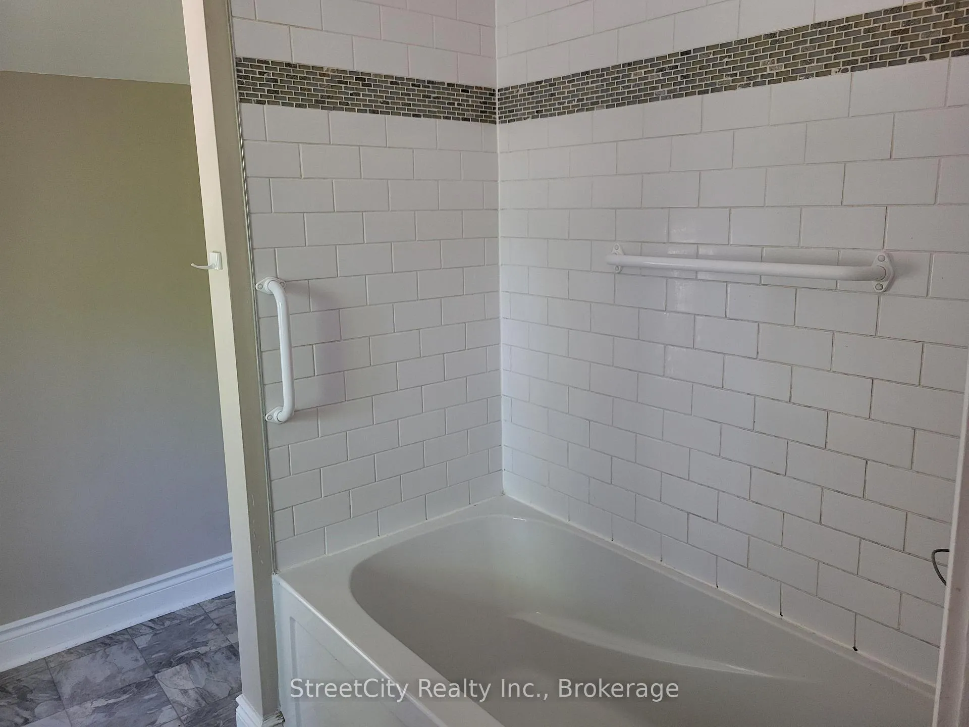 Photo 17 of 12 Mercer Street, Stratford — HOMEH