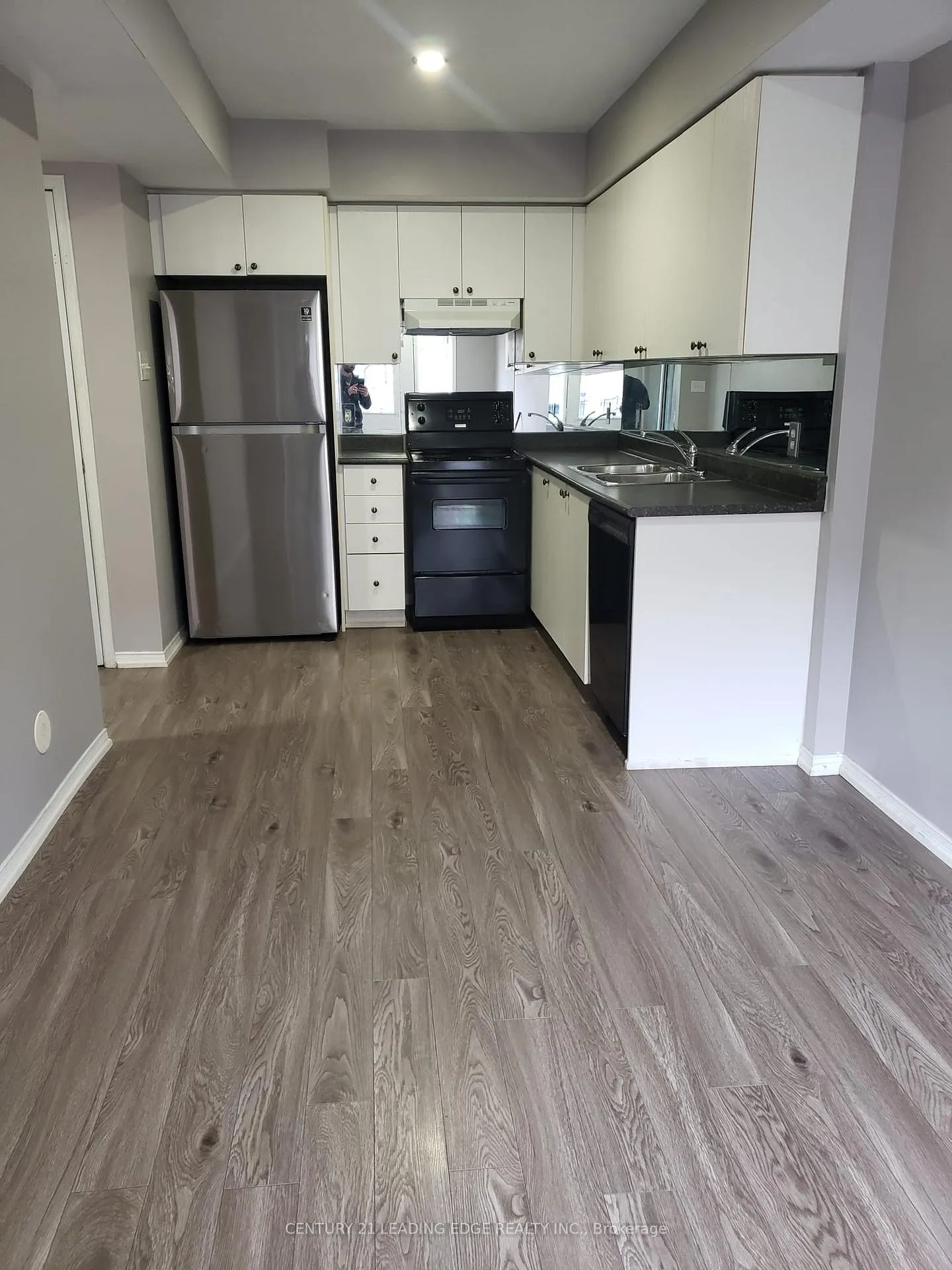 Photo 2 of Unit 150, 4975 Southhampton Drive, Mississauga, Churchill Meadows — HOMEH