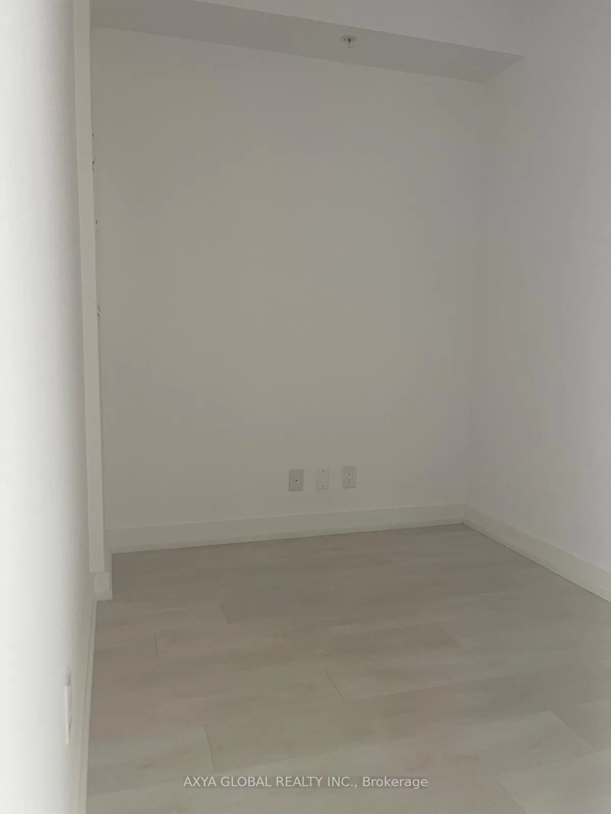 Photo 8 of Unit 1103, 75 James Street S, Hamilton, Corktown — HOMEH