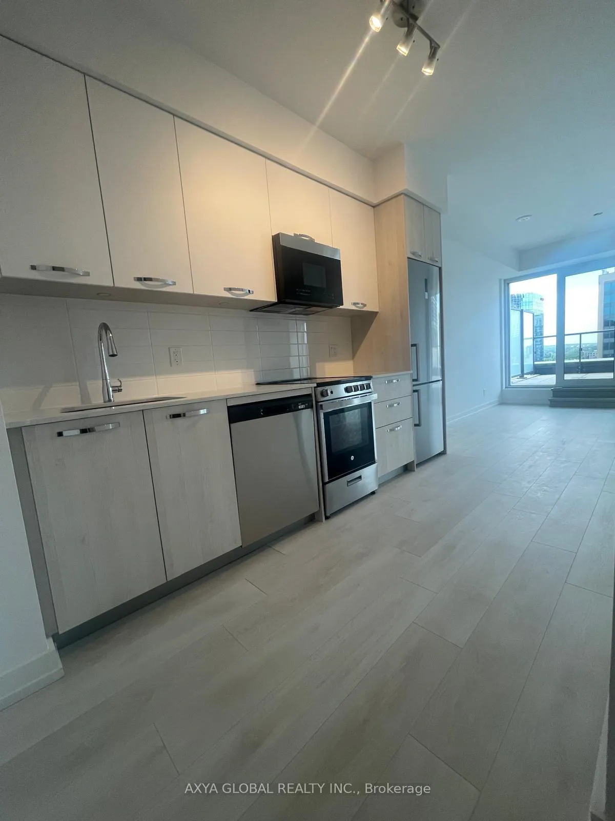 Photo 13 of Unit 1103, 75 James Street S, Hamilton, Corktown — HOMEH