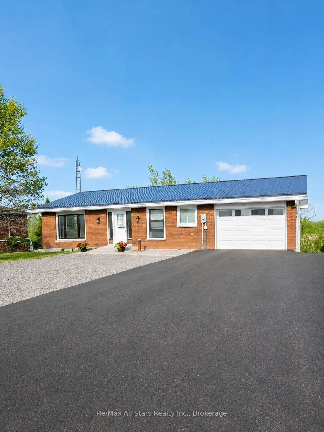 Photo 1 of 4054 35 Highway, Kawartha Lakes, Fenelon — HOMEH